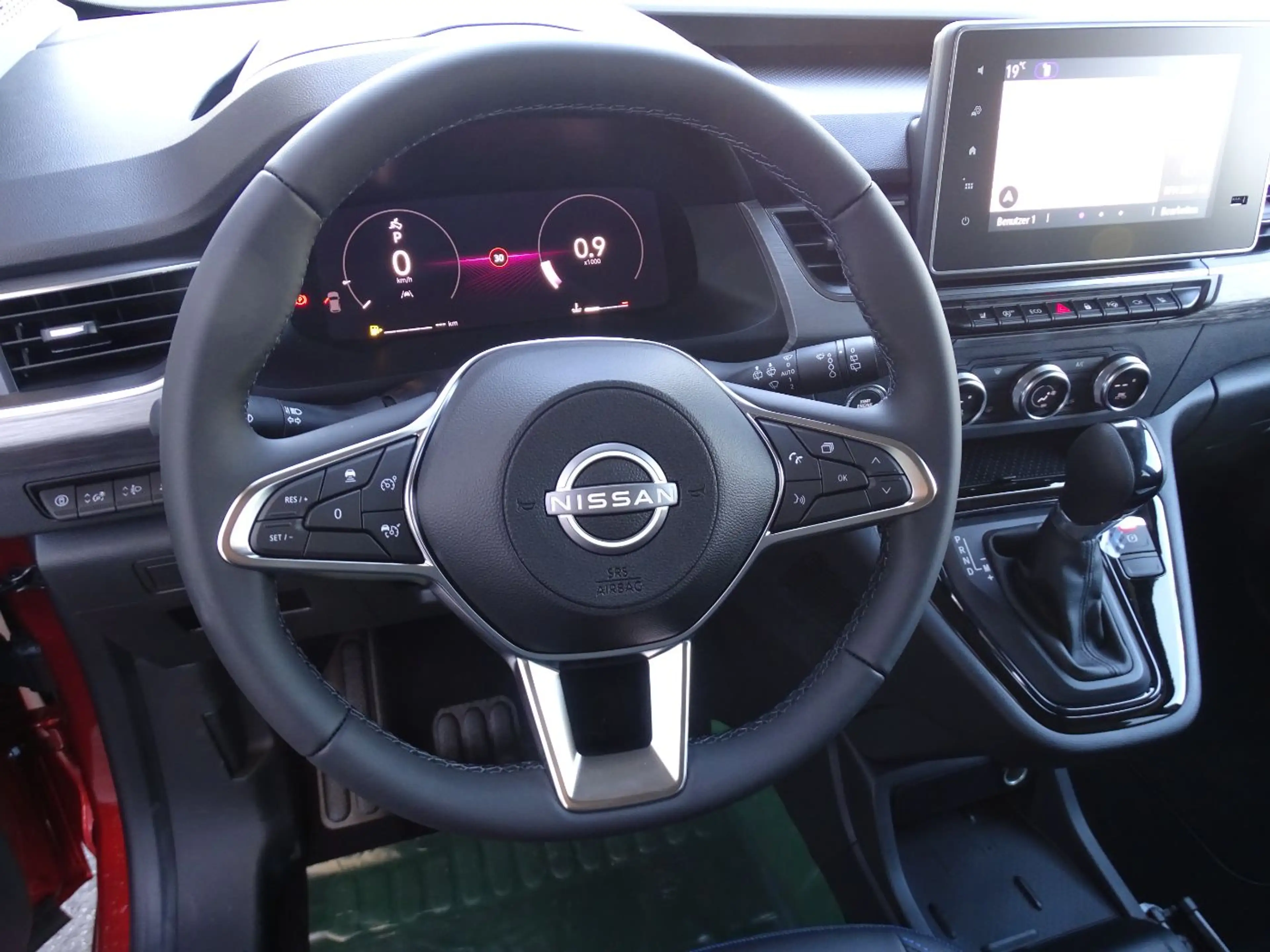 Nissan Townstar Kombi DIG-T 130 L2 Tekna Navi+SHZ+360 — photo 15