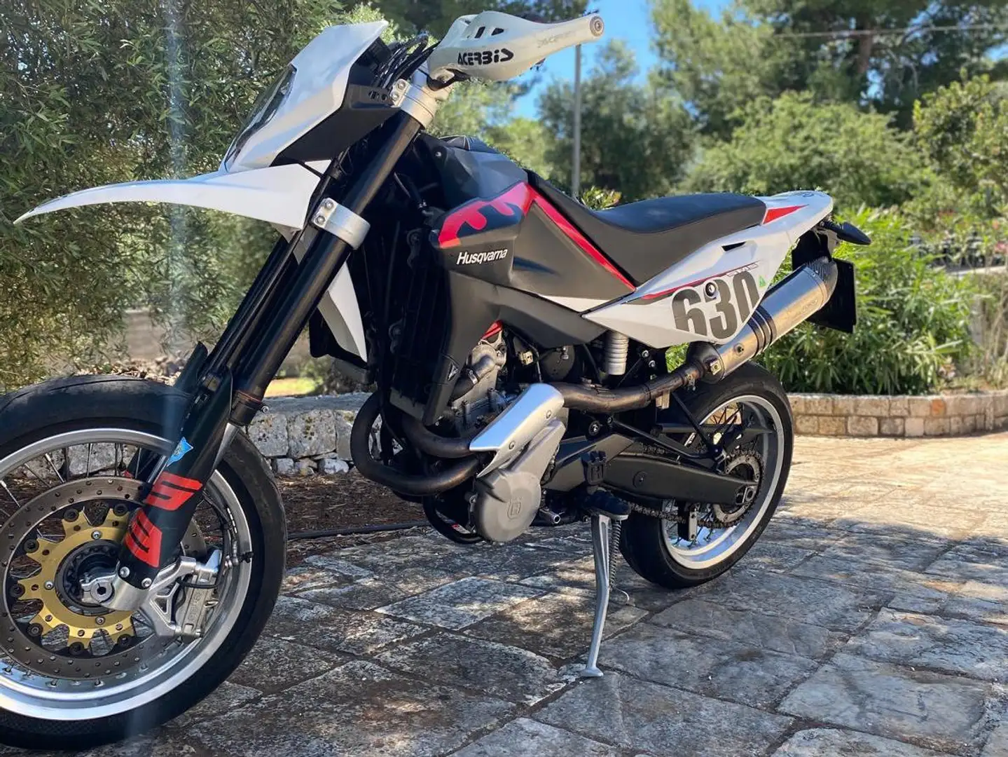 Husqvarna SM 630 S Bianco - 2