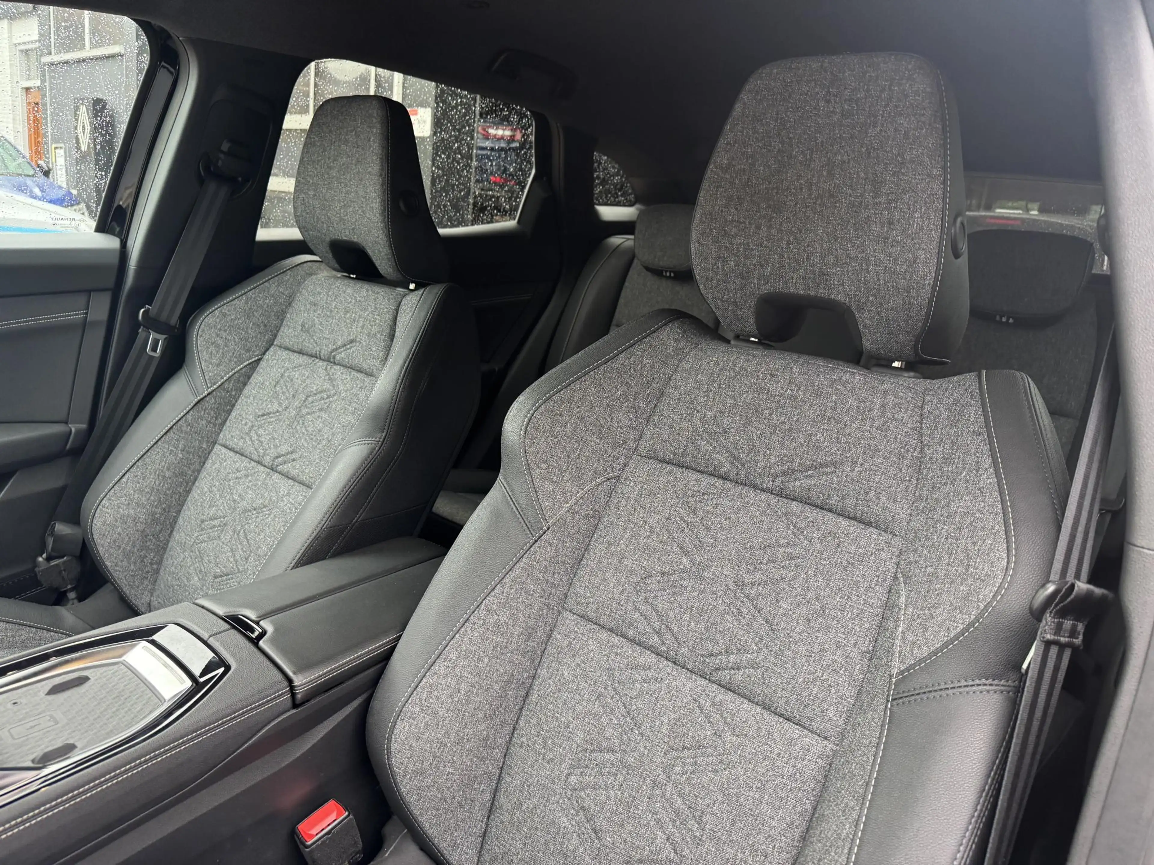 Renault Austral 1.2 E-Tech 200 Techno+Pack Comfort!! Facelift!! — photo 12