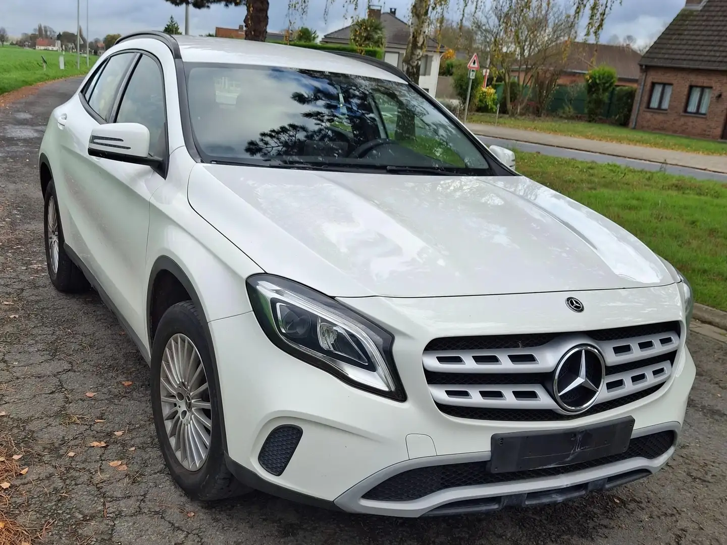 Mercedes-Benz GLA 180 GLA 180 (EU6.2) Blanc - 2