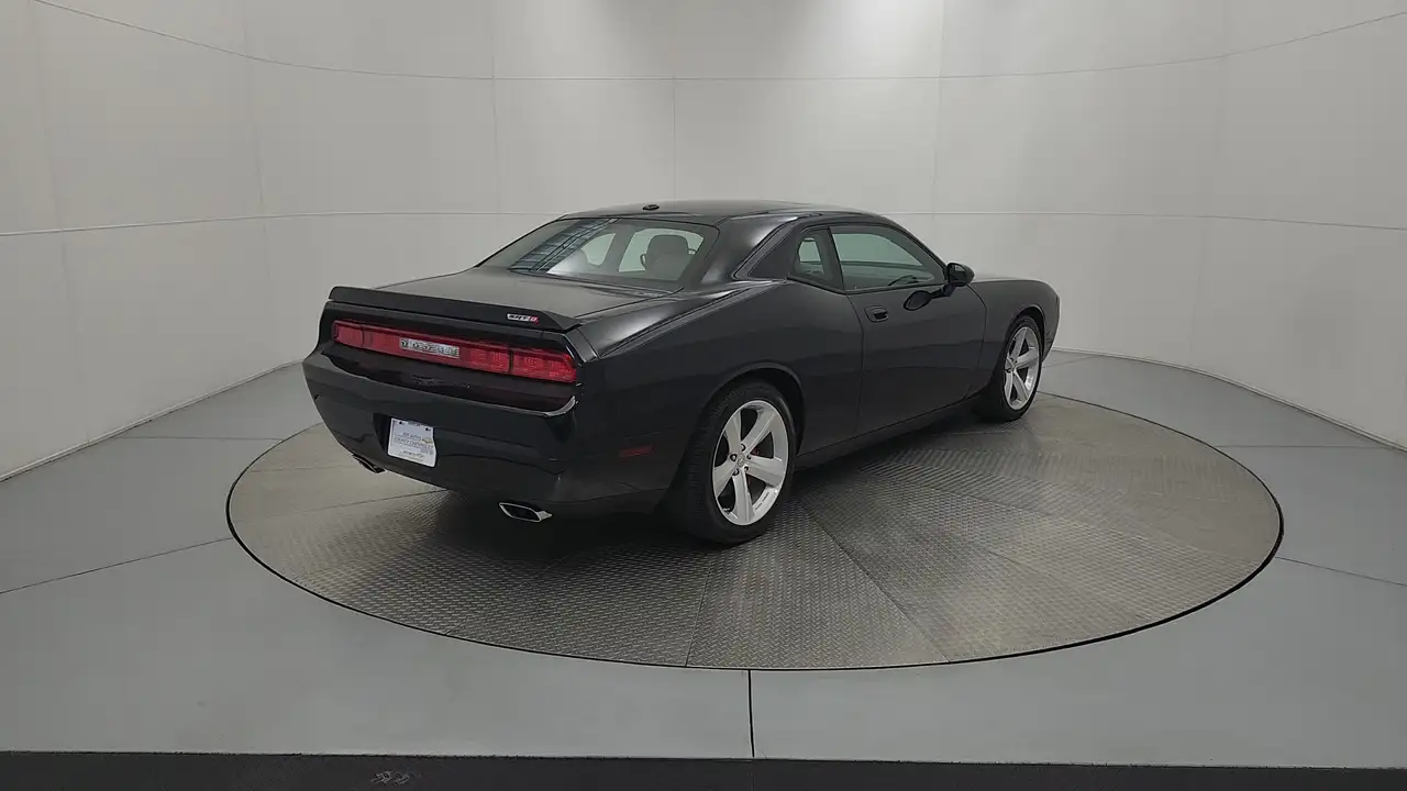 Dodge Challenger photo Dodge Challenger
