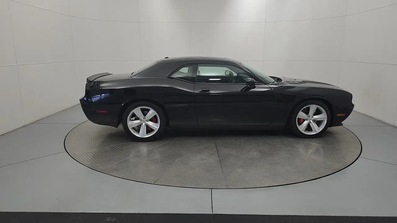 Dodge Challenger photo Dodge Challenger