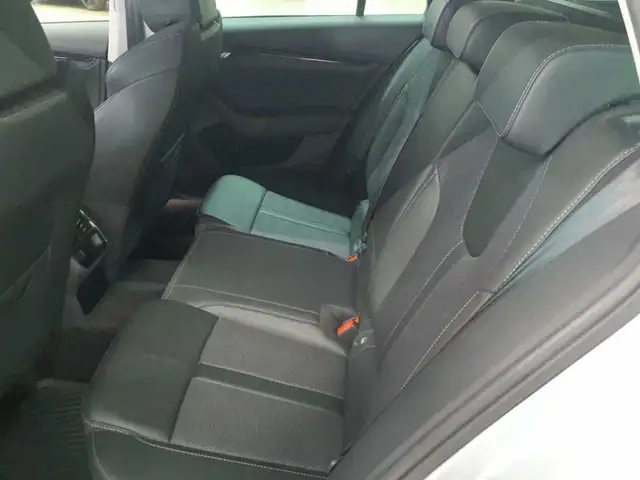 Skoda Octavia view 13