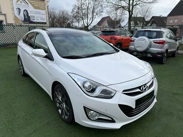 Hyundai i40 1.7 CRDi Business°LEDER+PANODAK°GPS°CAMERA