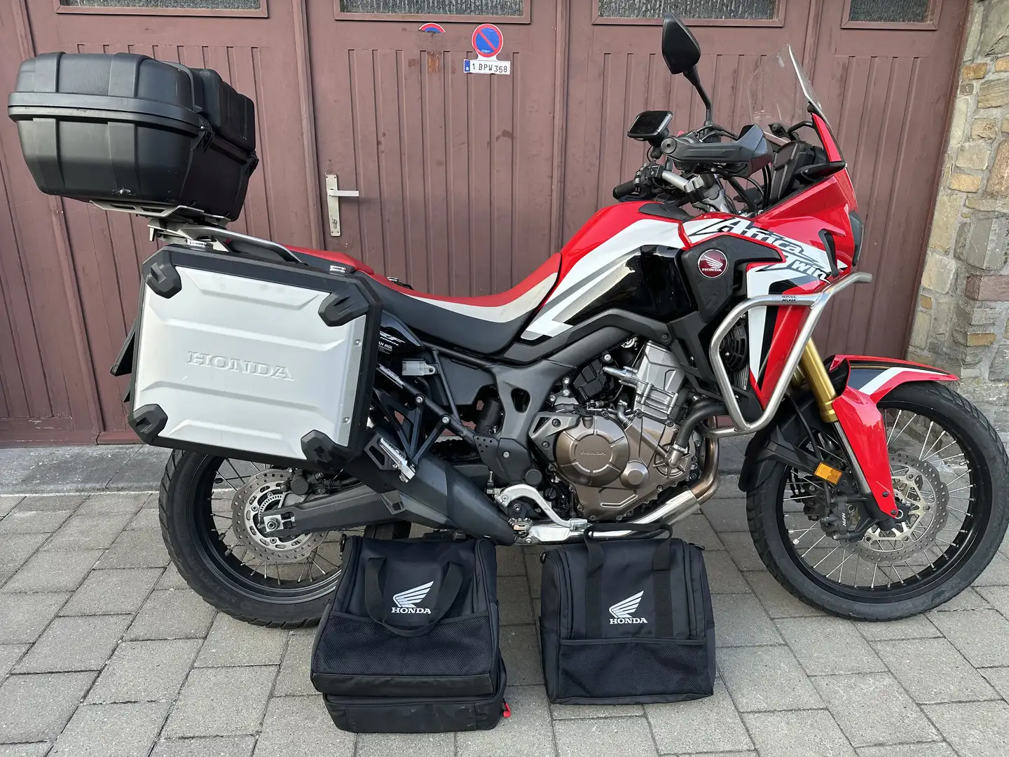 Honda CRF 1000 Africa Twin 1000 Manueel Rouge - 1