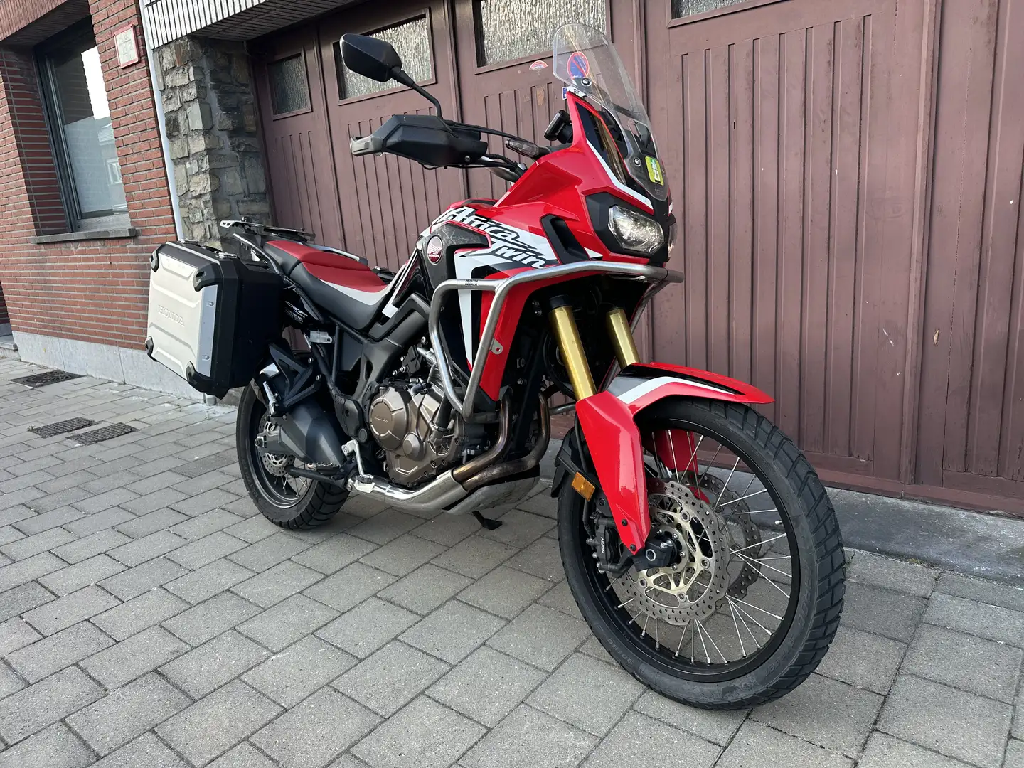 Honda CRF 1000 Africa Twin 1000 Manueel Rouge - 2