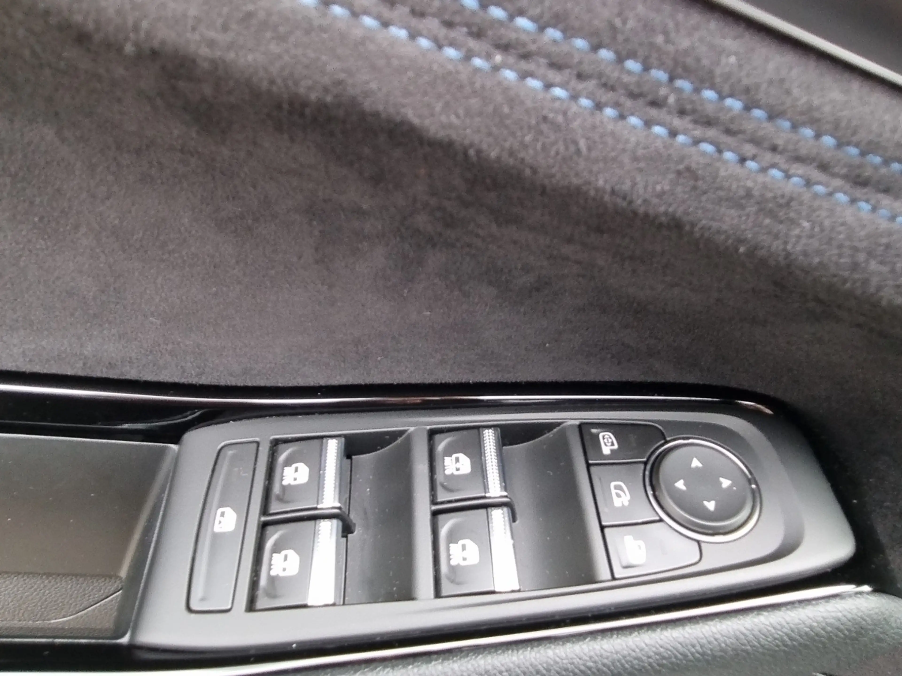 Renault Austral Iconic Esprit Alpine E-Tech full hybrid 200 — photo 13