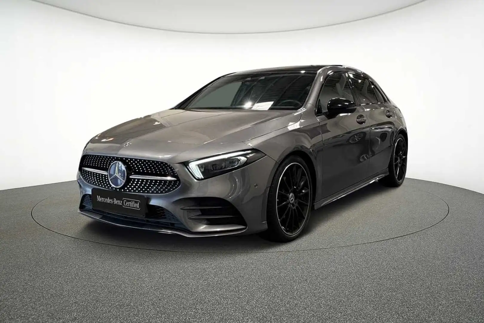 Mercedes-Benz A 200 AMG Line Gris - 1