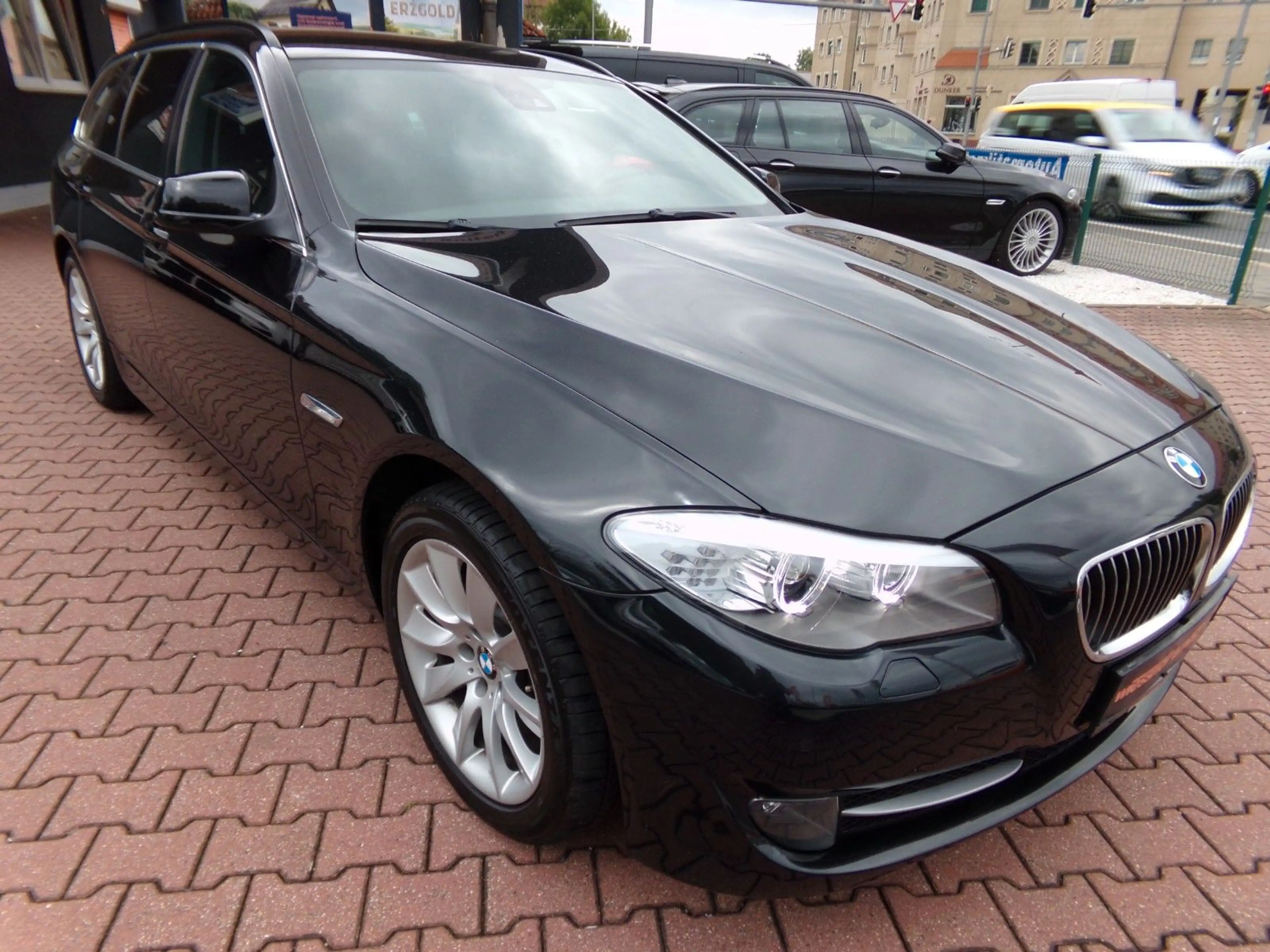 BMW 530 523i / 530 Touring, Motor vor 60t km erneuert — photo 7