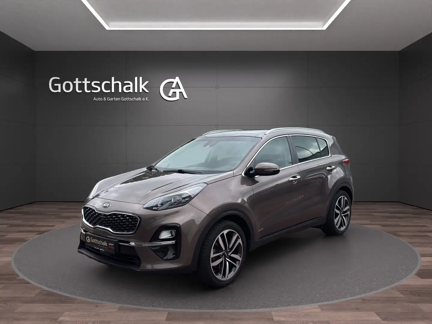 Kia Sportage 2.0 CRDi 48V AWD SPIRIT Bruin - 1