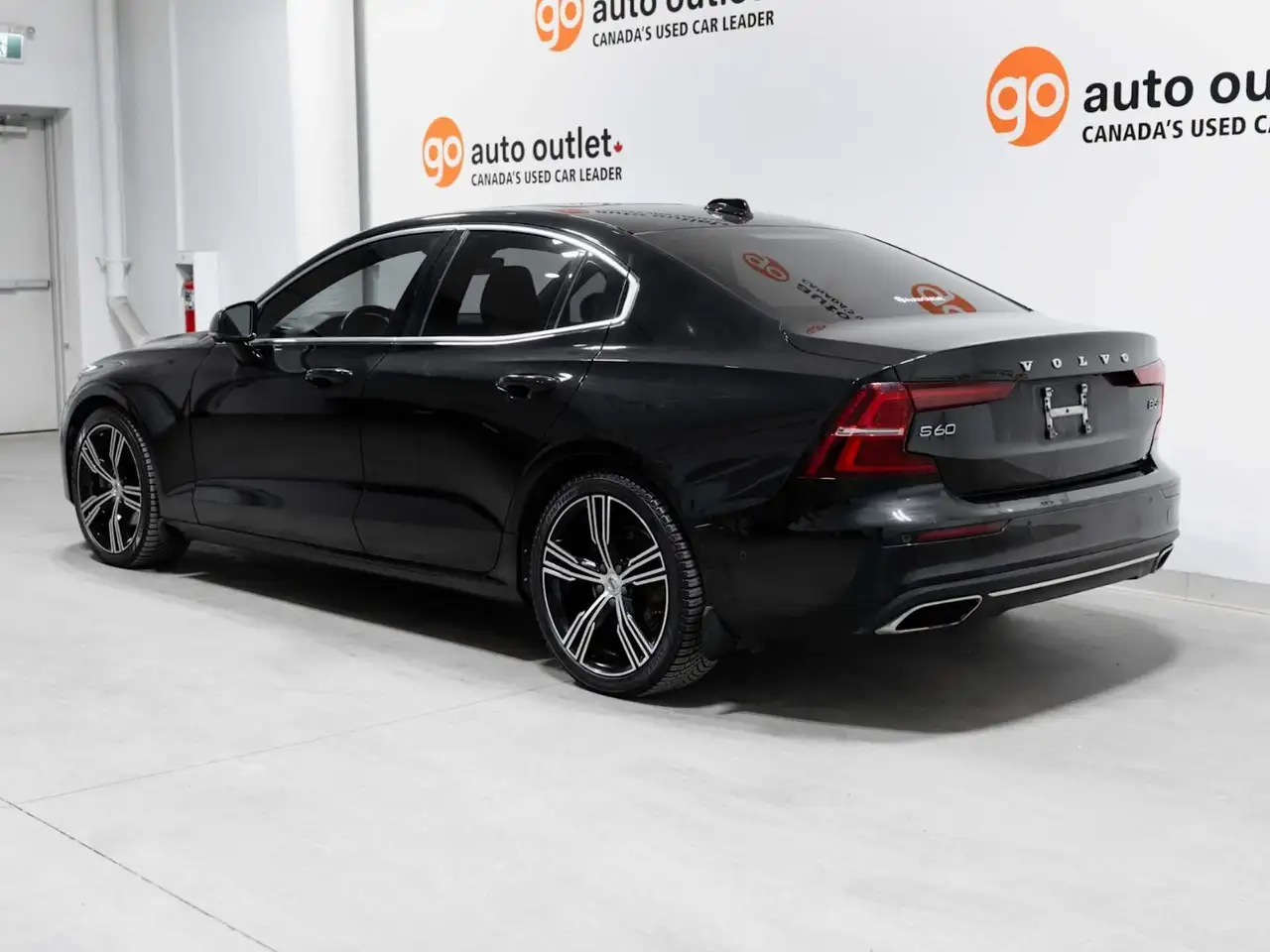Volvo S60 снимка Volvo S60