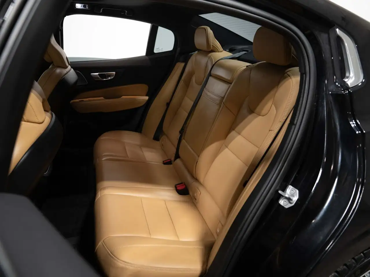 Volvo S60 снимка Volvo S60