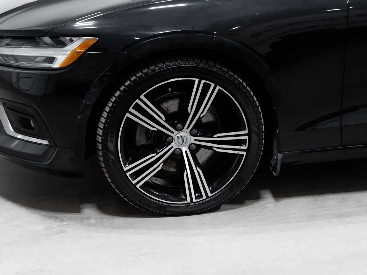 Volvo S60 снимка Volvo S60