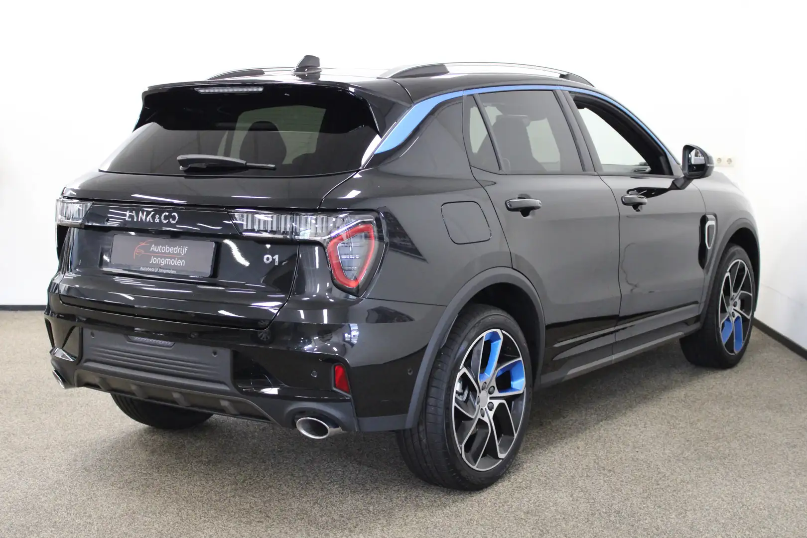 Lynk & Co 01 1.5 Nieuw|Plug-in Hybrid|Pano|360°|Keyless|Stoelve Zwart - 2