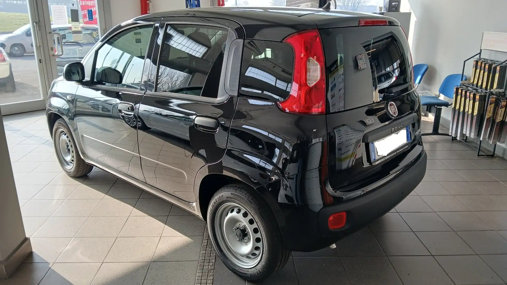 Fiat Panda 1.0 firefly hybrid s&s Pop 2 Posti Van Piu Iva Zwart - 2
