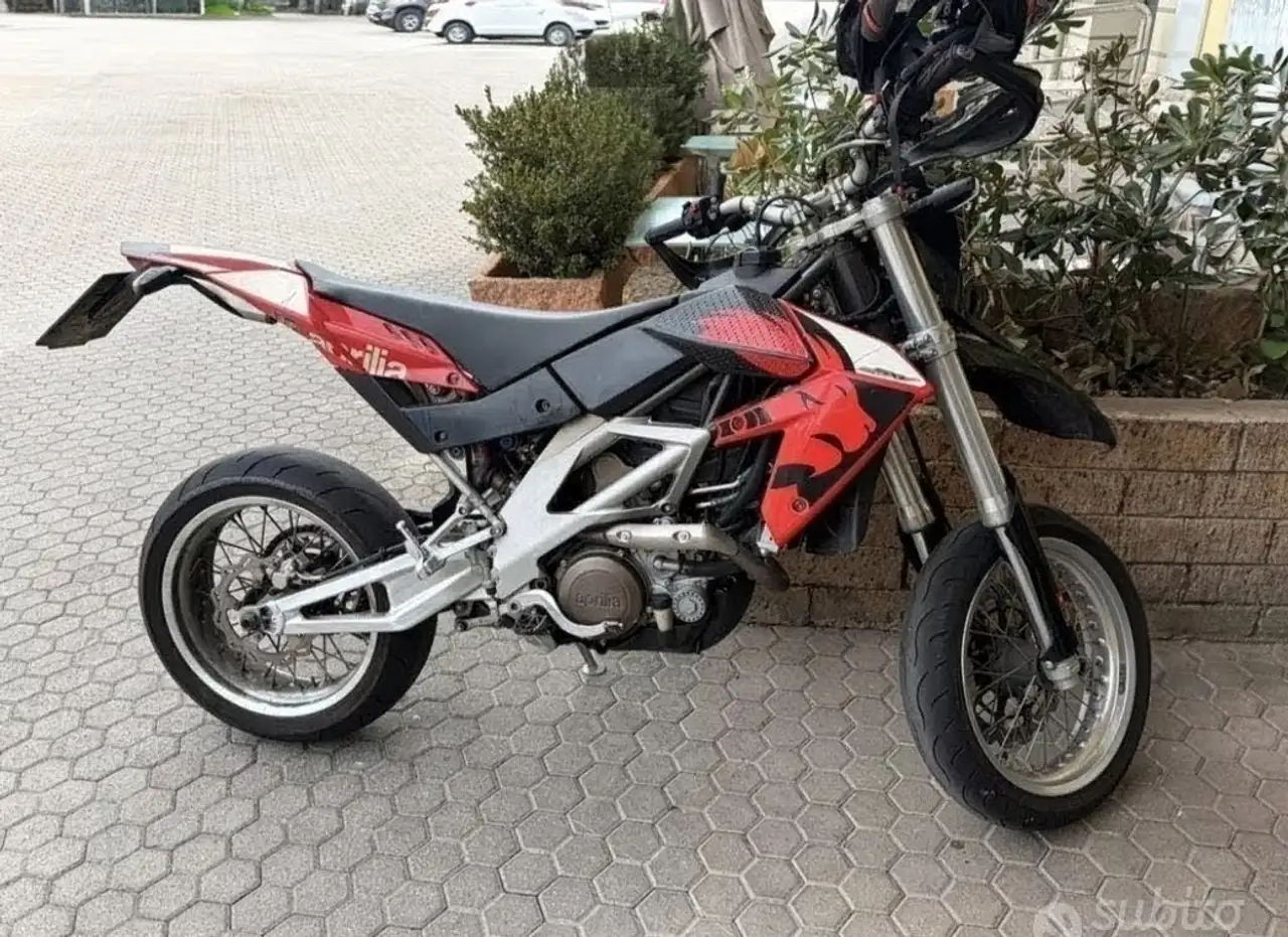 Aprilia SXV 550