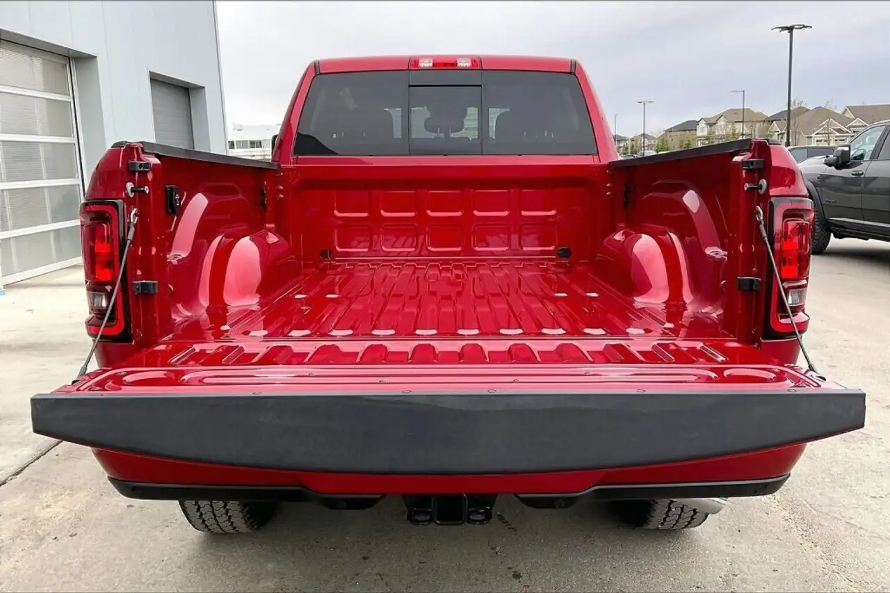 RAM 2500 снимка RAM 2500