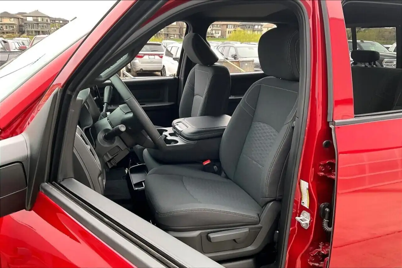 RAM 2500 снимка RAM 2500