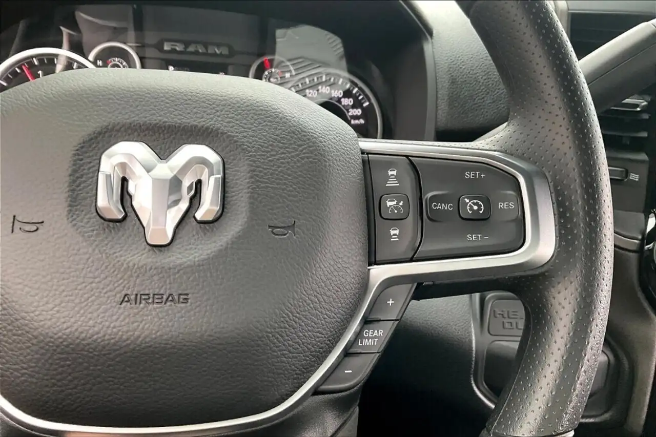 RAM 2500 снимка RAM 2500