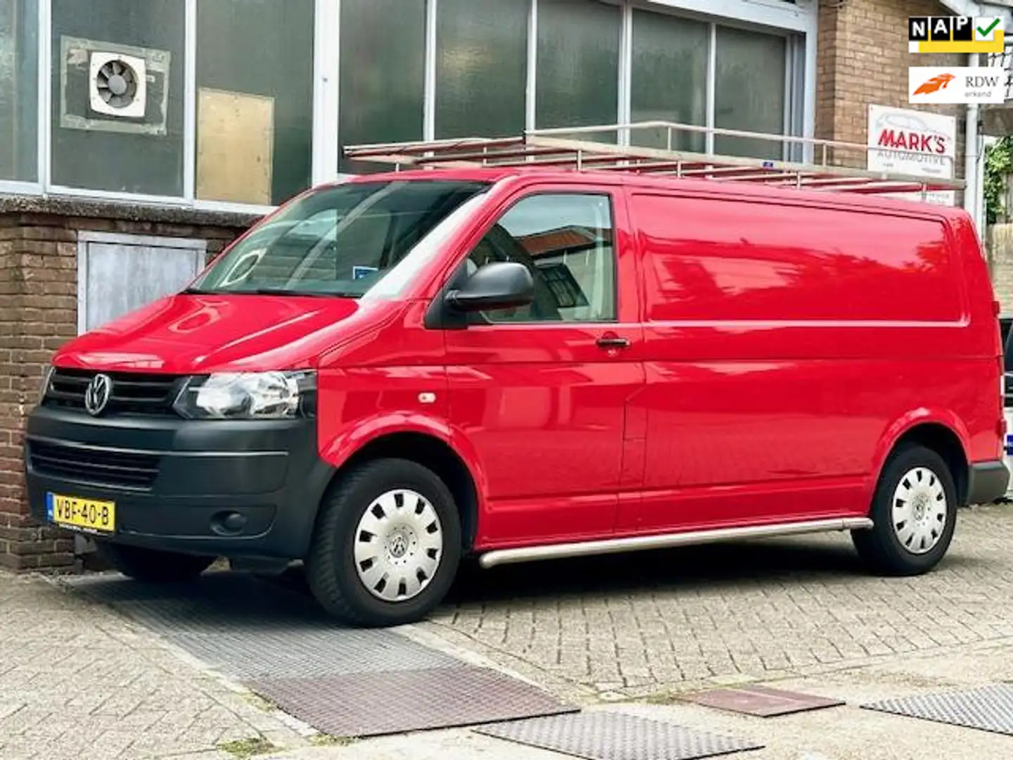 Volkswagen Transporter 2.0 TDI L2H1 BM - 1