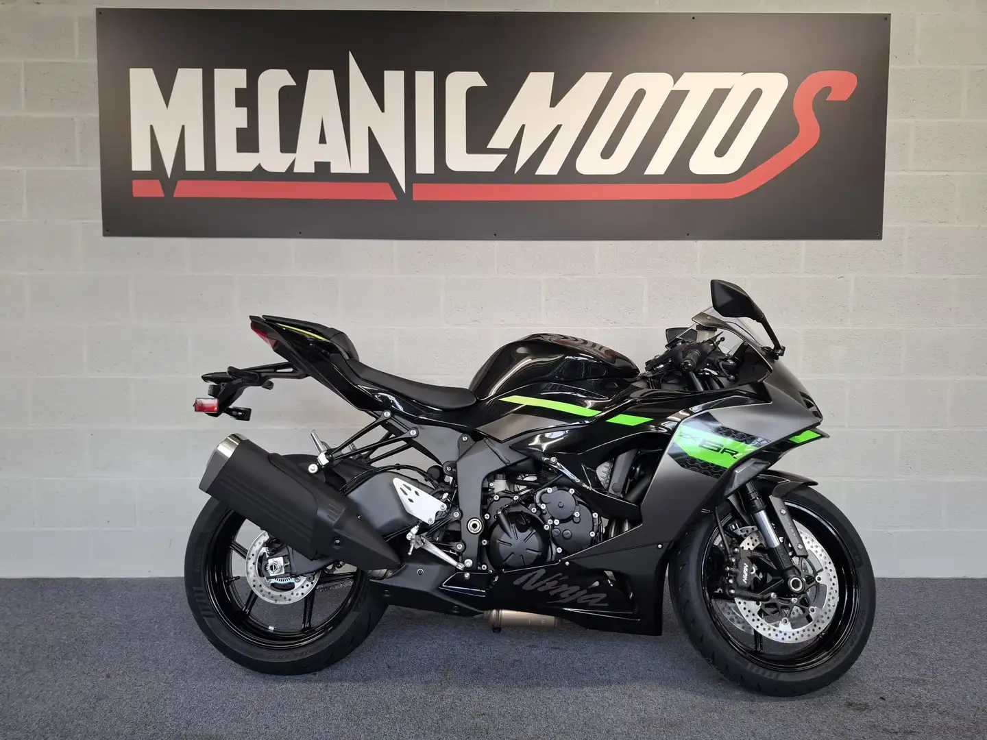 Kawasaki Ninja ZX-6R 2026 ABS E5+ DEPART IMMEDIAT Negru - 1