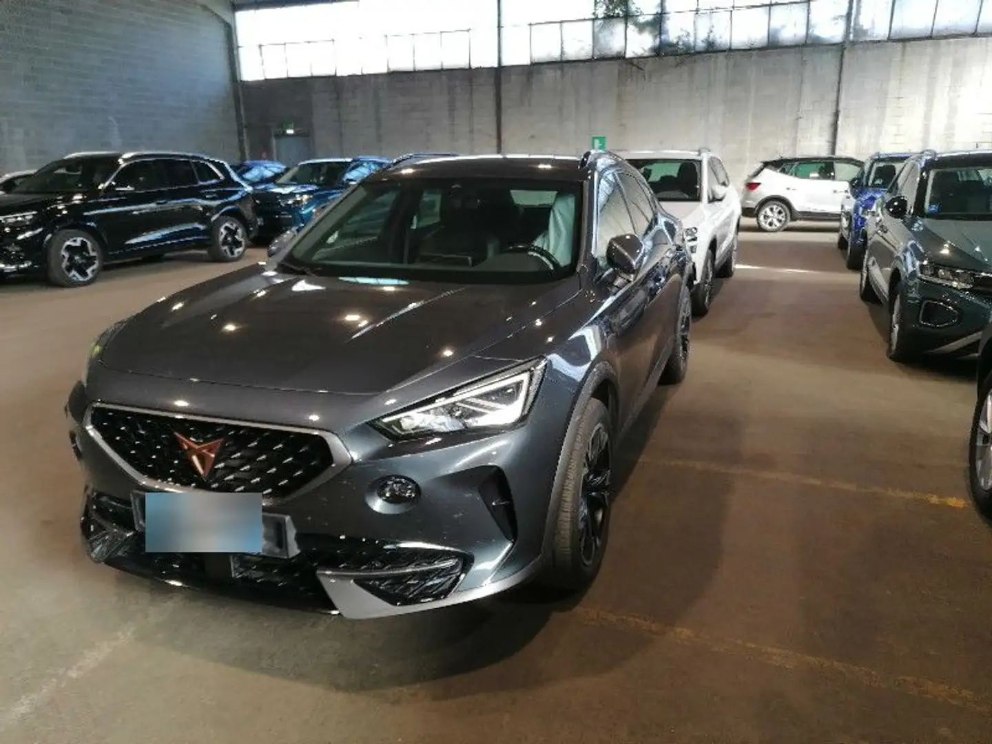 CUPRA Formentor 1.4 e-Hybrid ACC Keyless VirtC LM18 ACC AUT Grau - 2