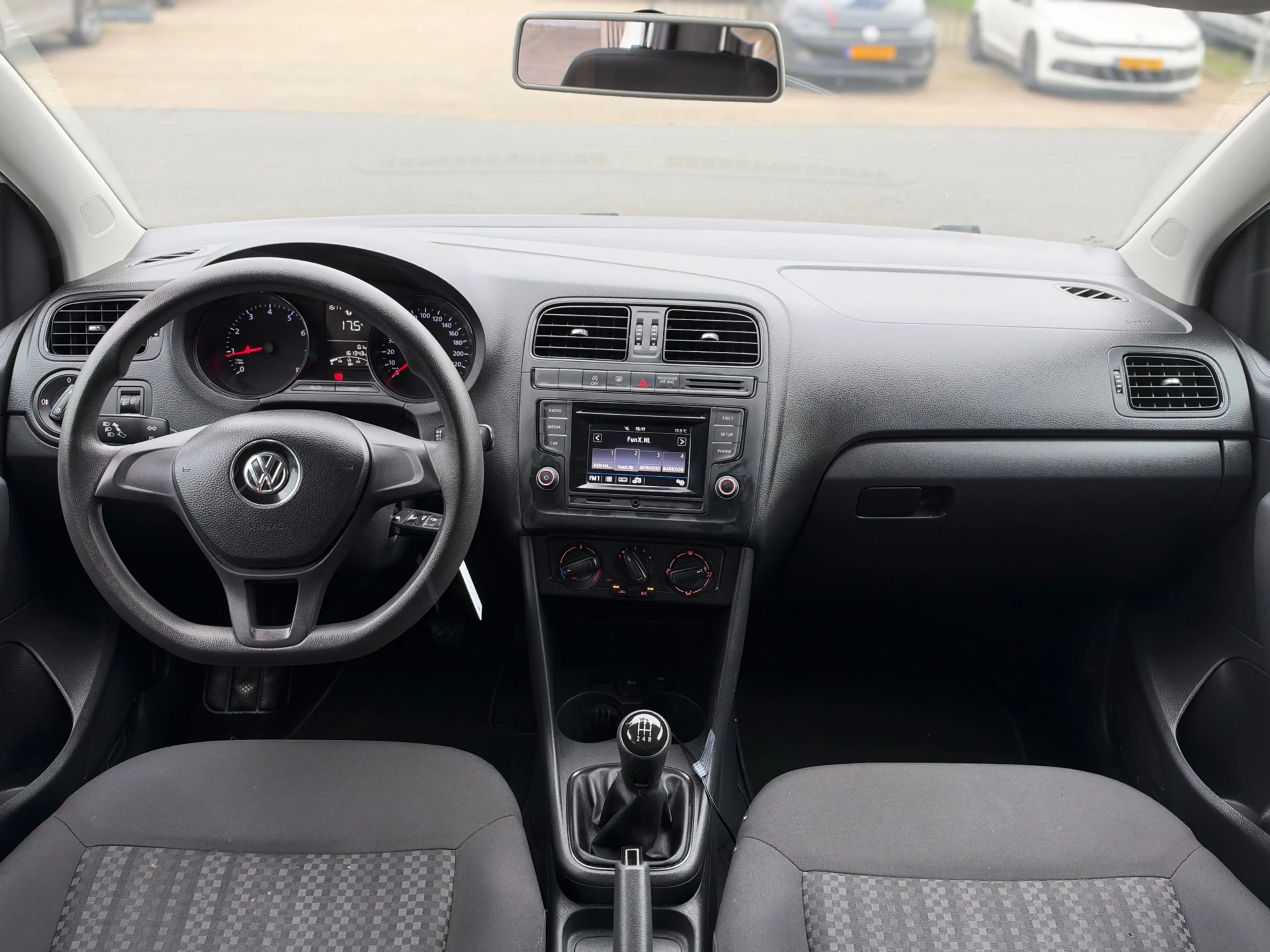 Volkswagen Polo 1.0 Trendline|Airco|El Ramen|5Deurs|APK — photo 4