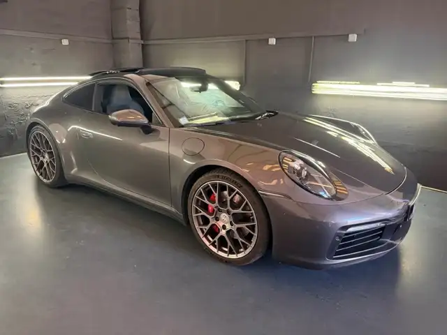 Porsche 992