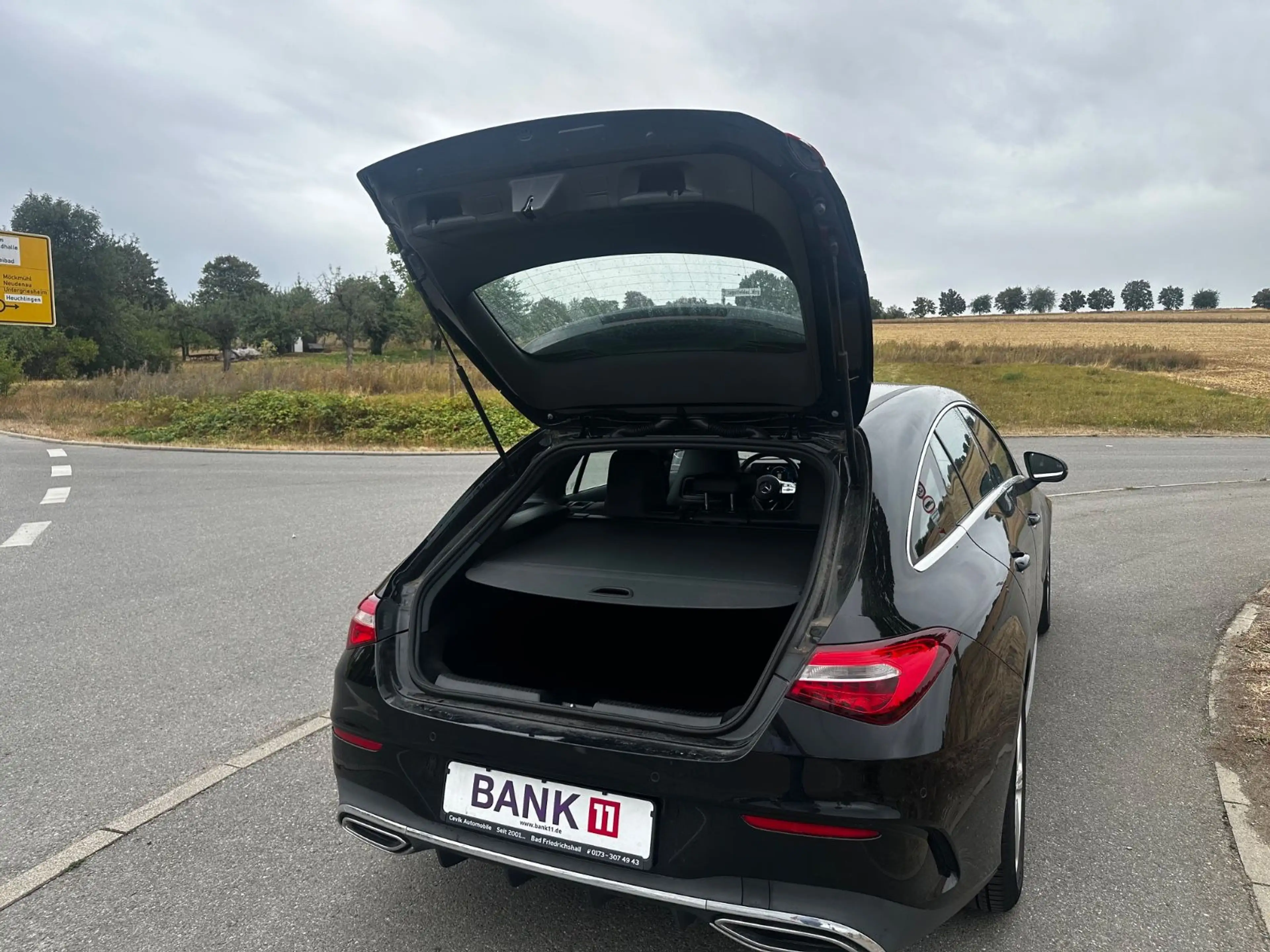 Mercedes-Benz CLA 220 AMG Line Kamera Spurhalte Leder Navi — photo 12