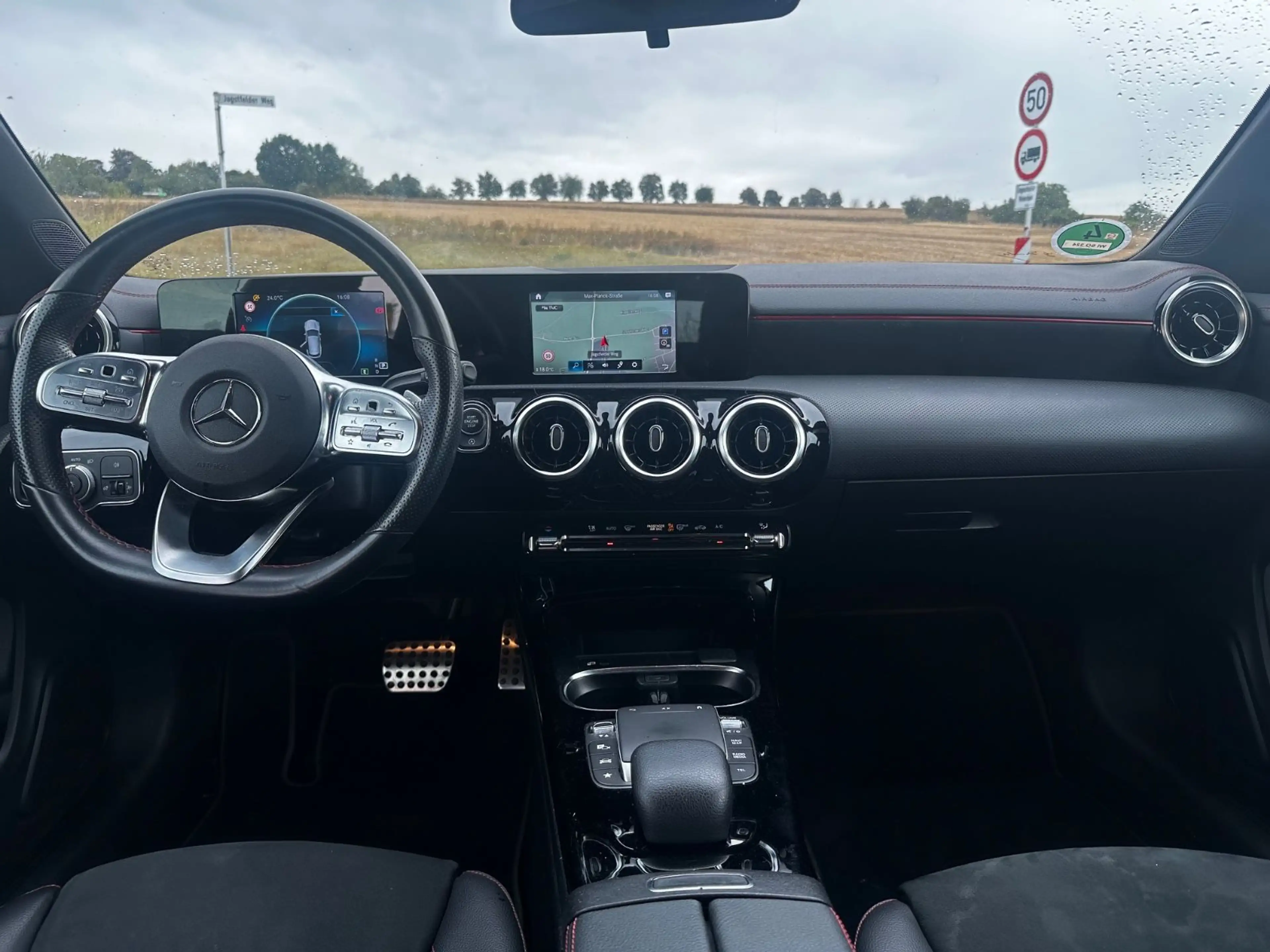 Mercedes-Benz CLA 220 AMG Line Kamera Spurhalte Leder Navi — photo 15