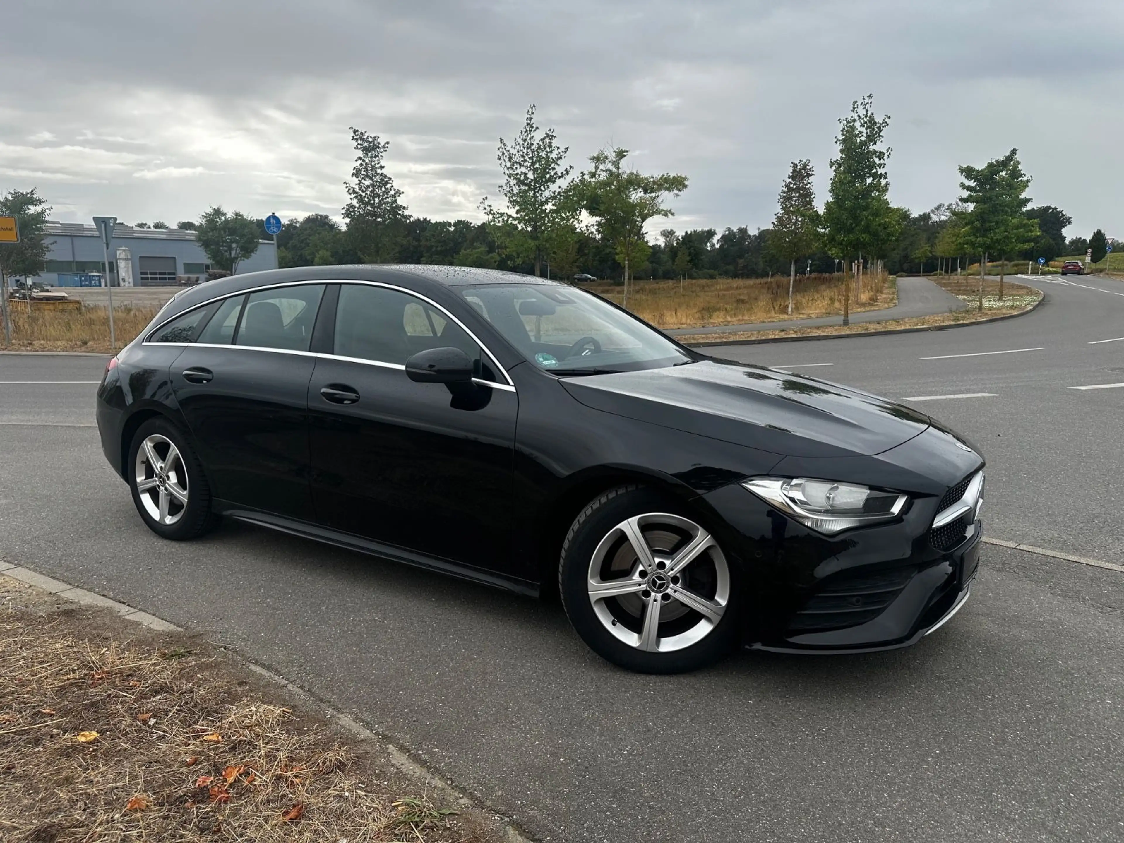 Mercedes-Benz CLA 220 AMG Line Kamera Spurhalte Leder Navi — photo 4
