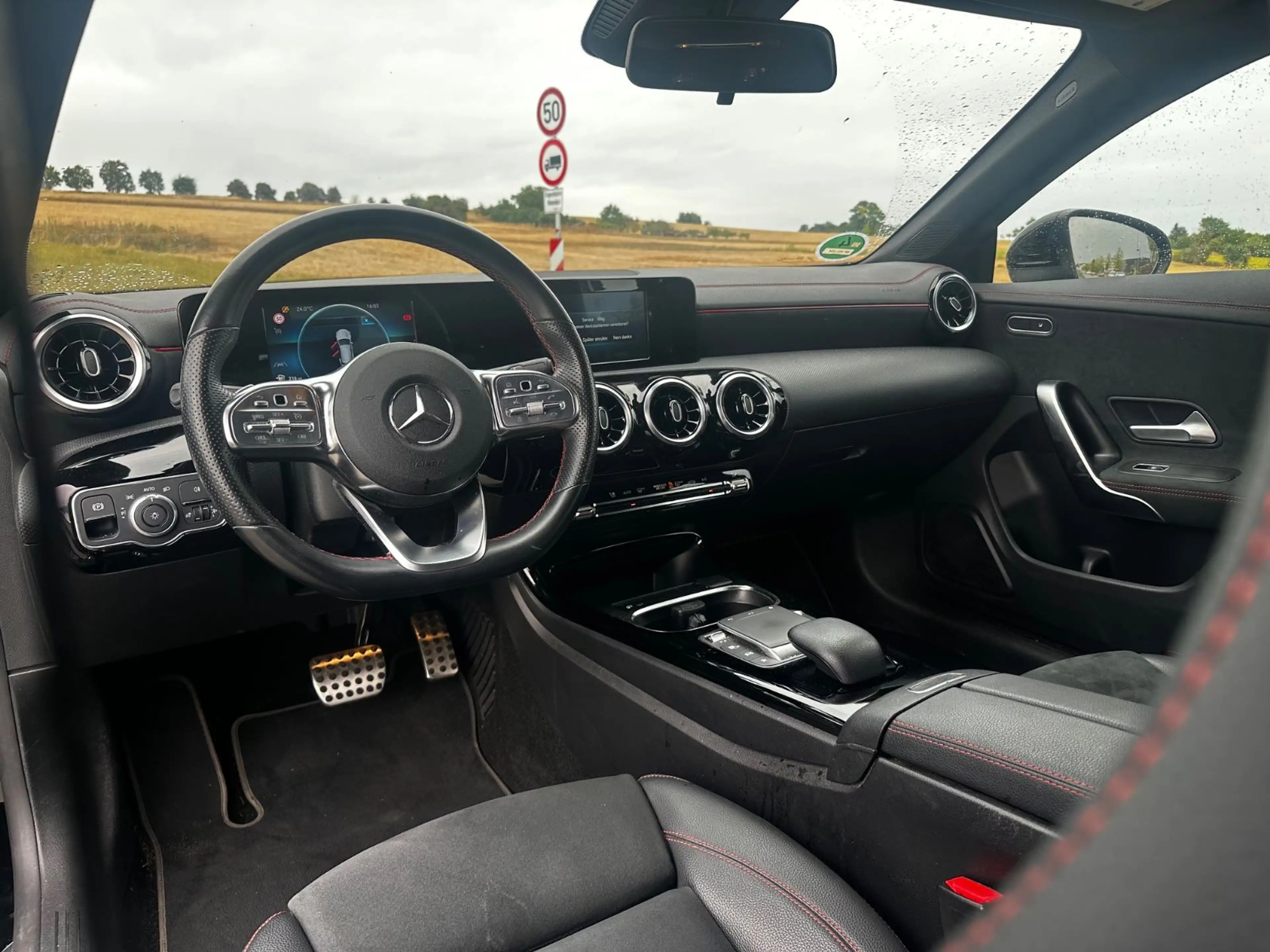 Mercedes-Benz CLA 220 AMG Line Kamera Spurhalte Leder Navi — photo 13