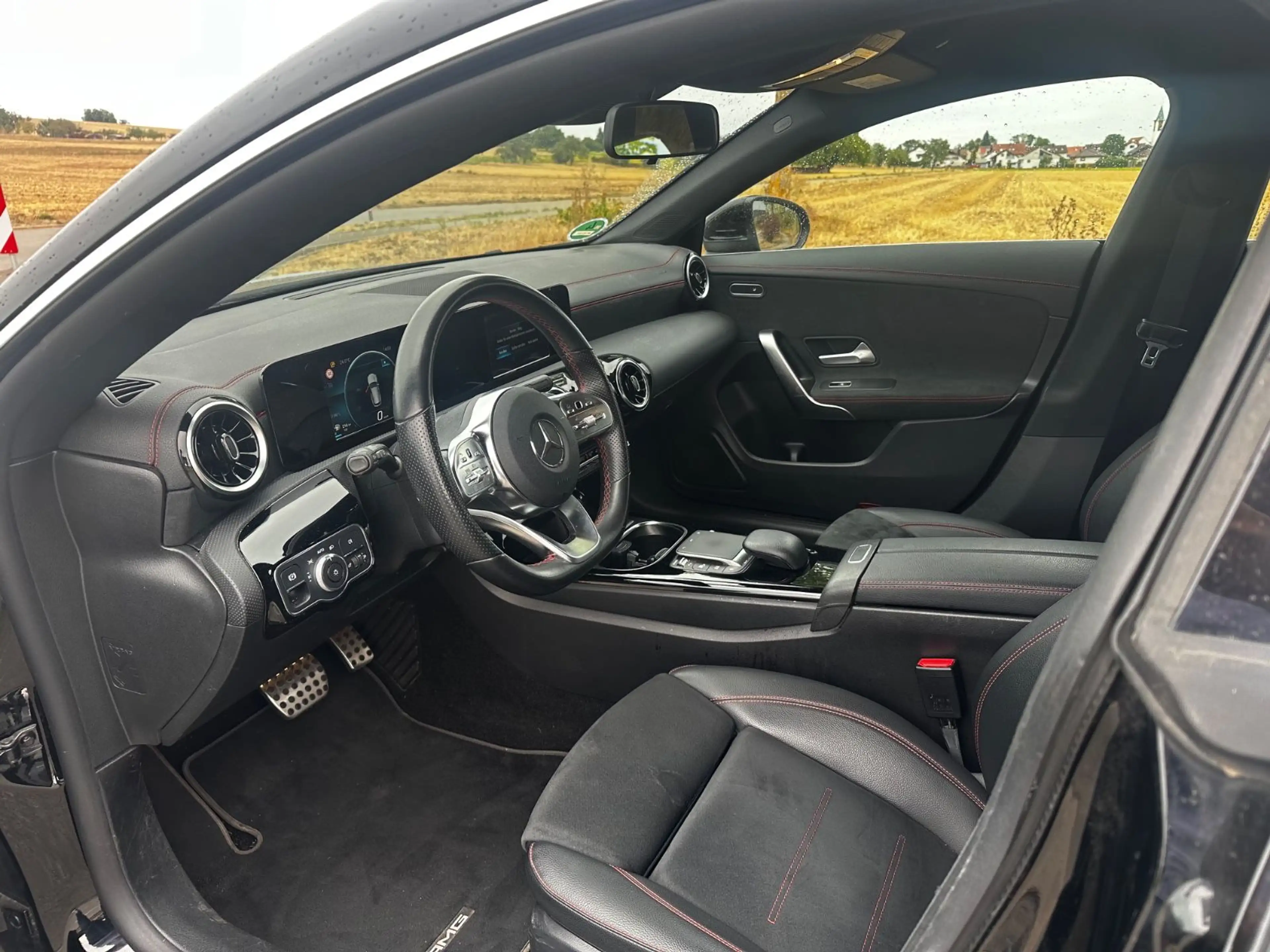 Mercedes-Benz CLA 220 AMG Line Kamera Spurhalte Leder Navi — photo 14