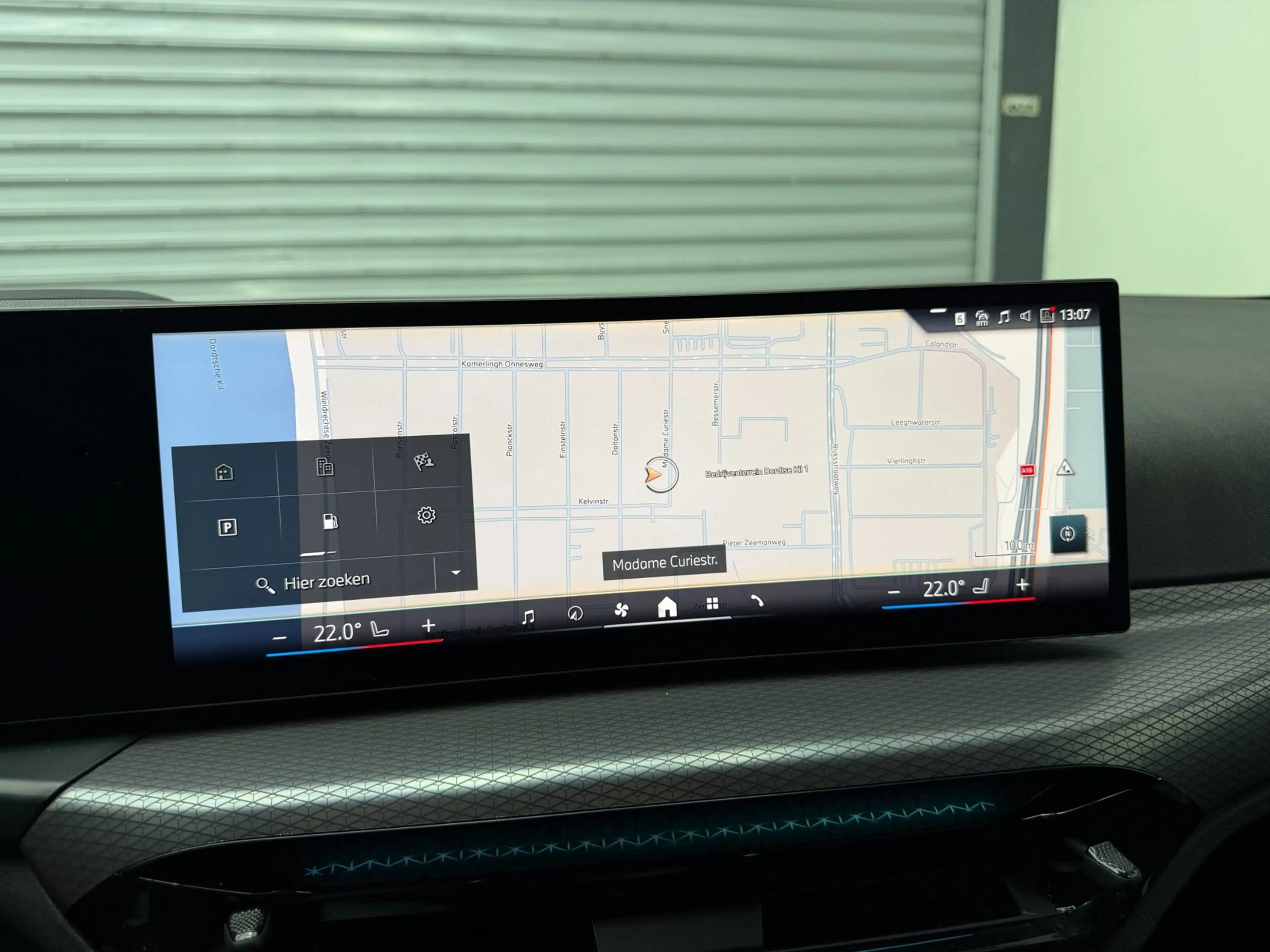 BMW 330 3-serie Touring 330e xDrive M Sport - (360) Camera — photo 28