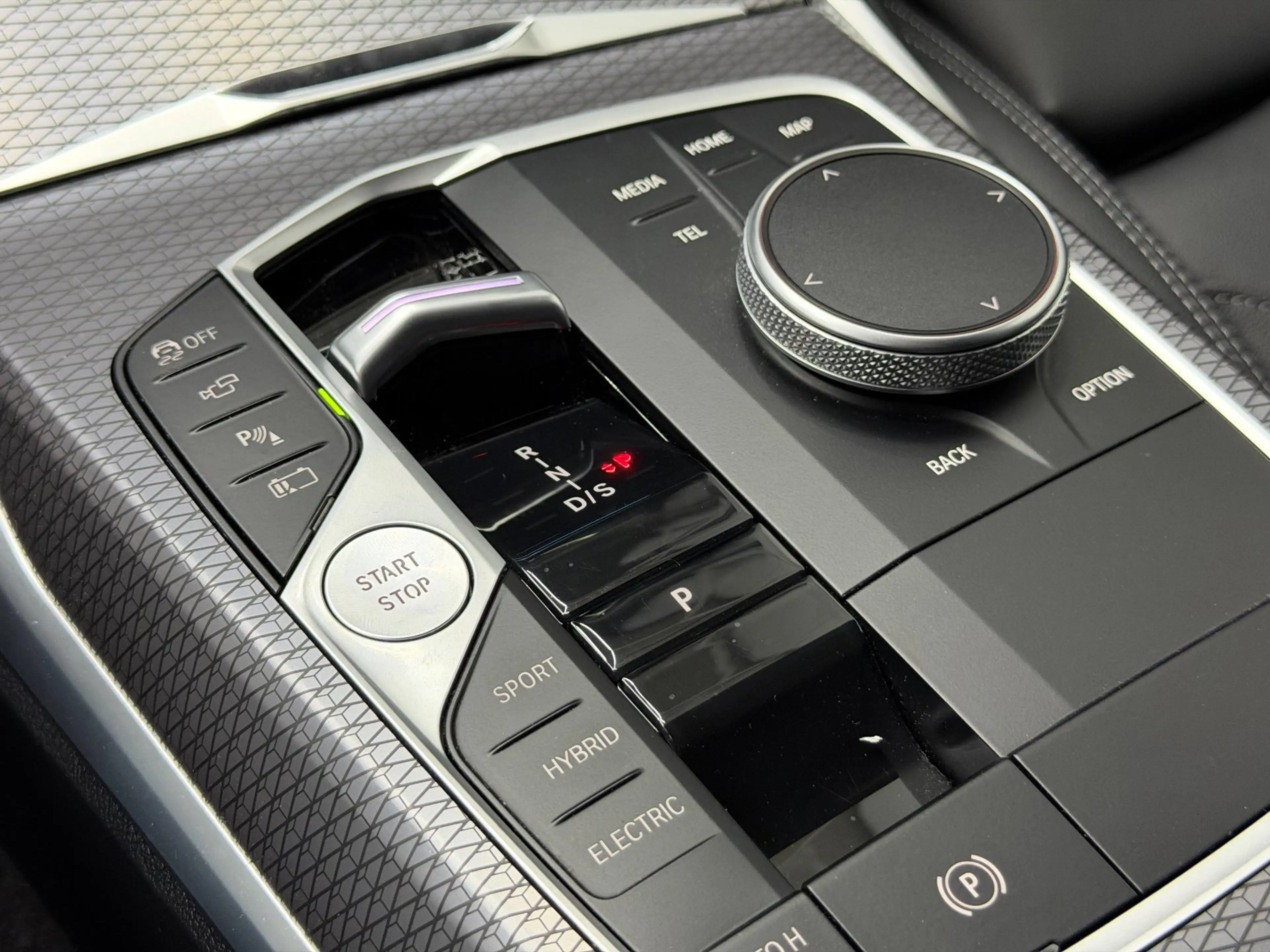 BMW 330 3-serie Touring 330e xDrive M Sport - (360) Camera — photo 36