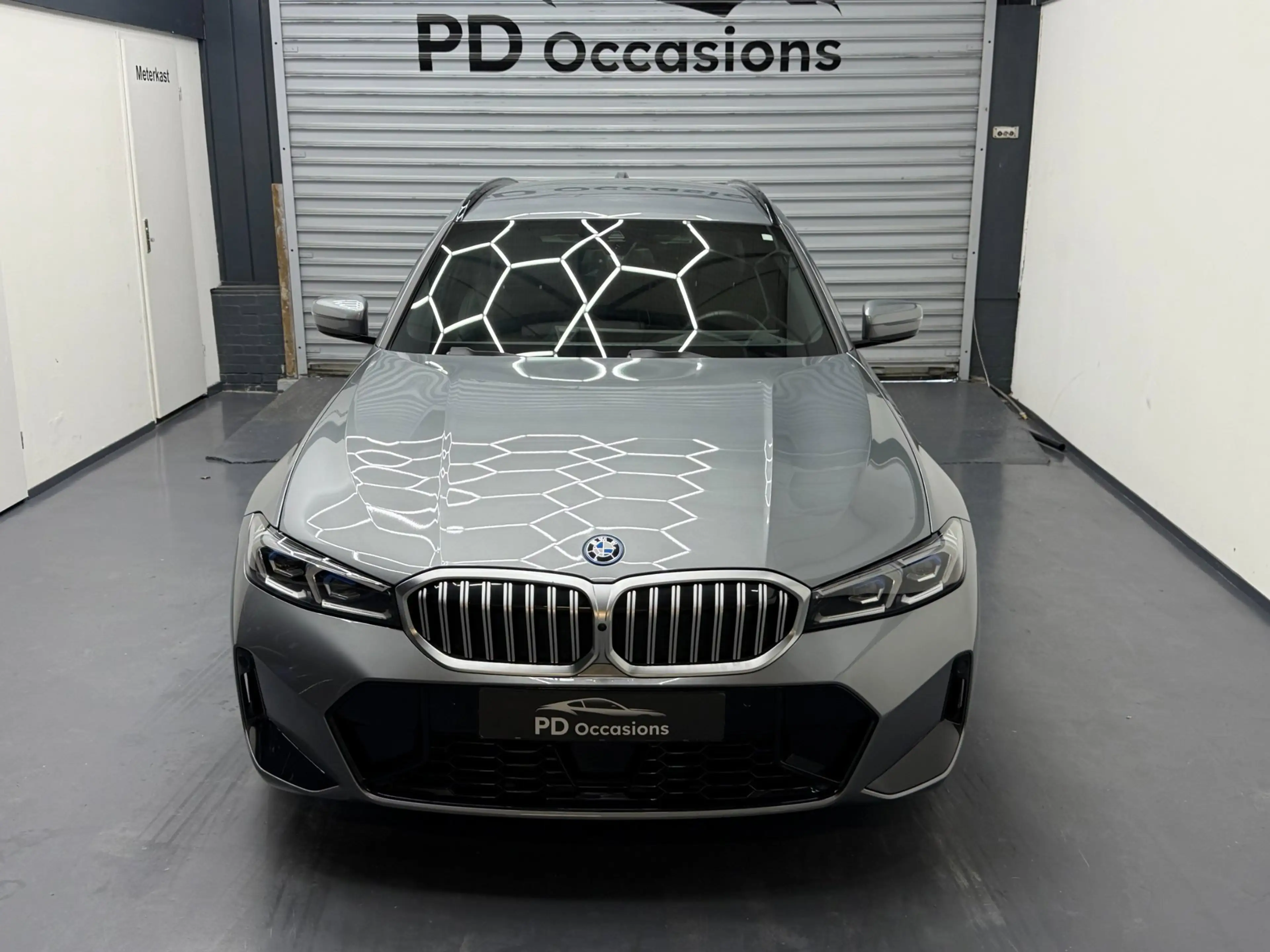 BMW 330 3-serie Touring 330e xDrive M Sport - (360) Camera — photo 2