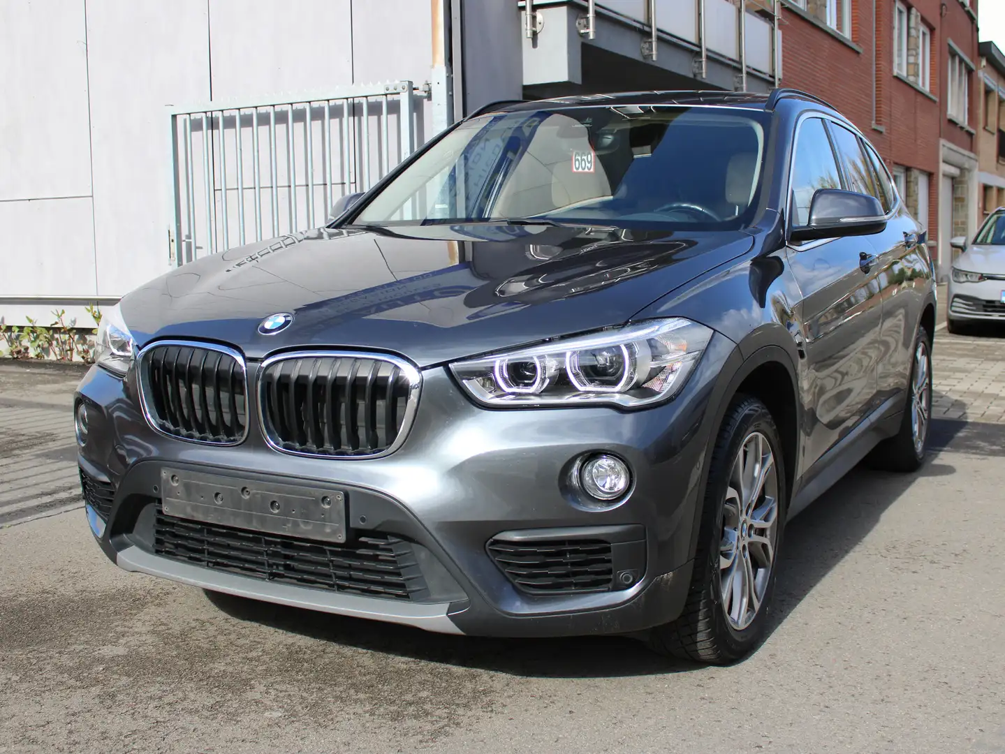 BMW X1 1.5 d sDrive16+CUIR+GPS+CAMERA+LED++ Grau - 1