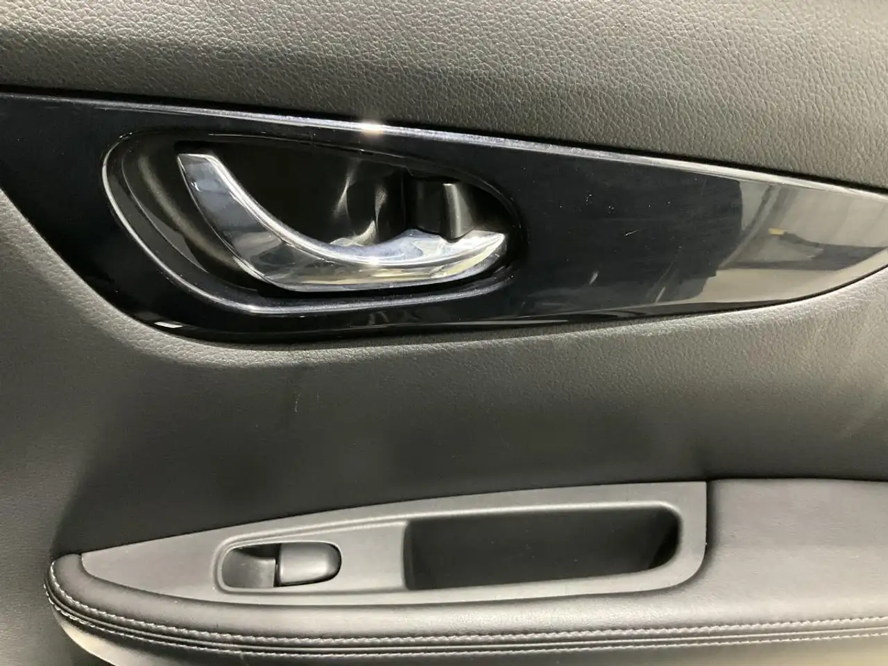 Nissan Qashqai снимка Nissan Qashqai