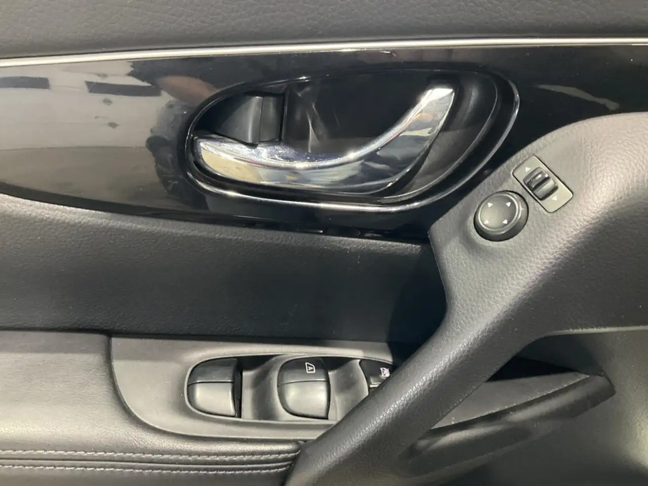 Nissan Qashqai снимка Nissan Qashqai