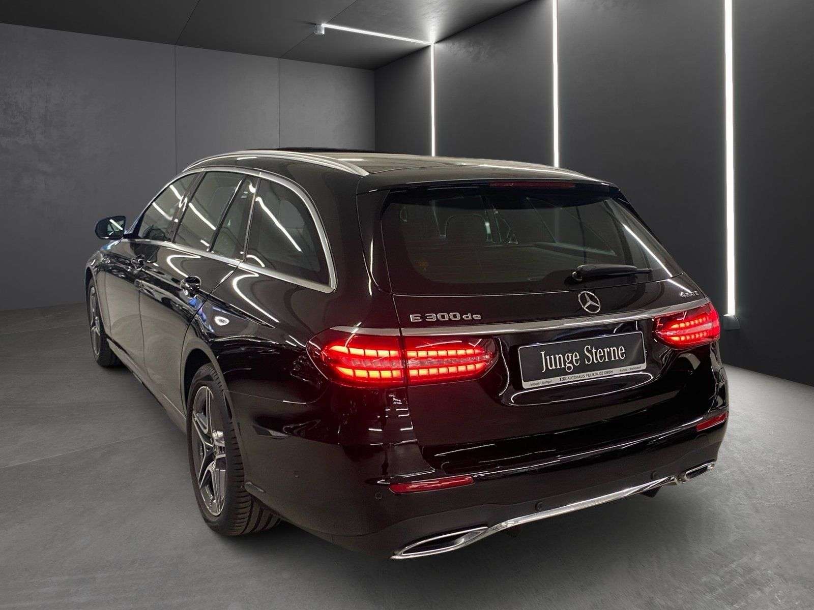 Mercedes-Benz E 300