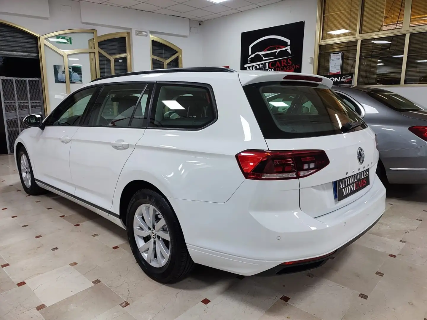 Volkswagen Passat Variant 1.6TDI Advance DSG7 88kW Weiß - 2