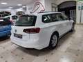 Volkswagen Passat Variant 1.6TDI Advance DSG7 88kW Weiß - thumbnail 3