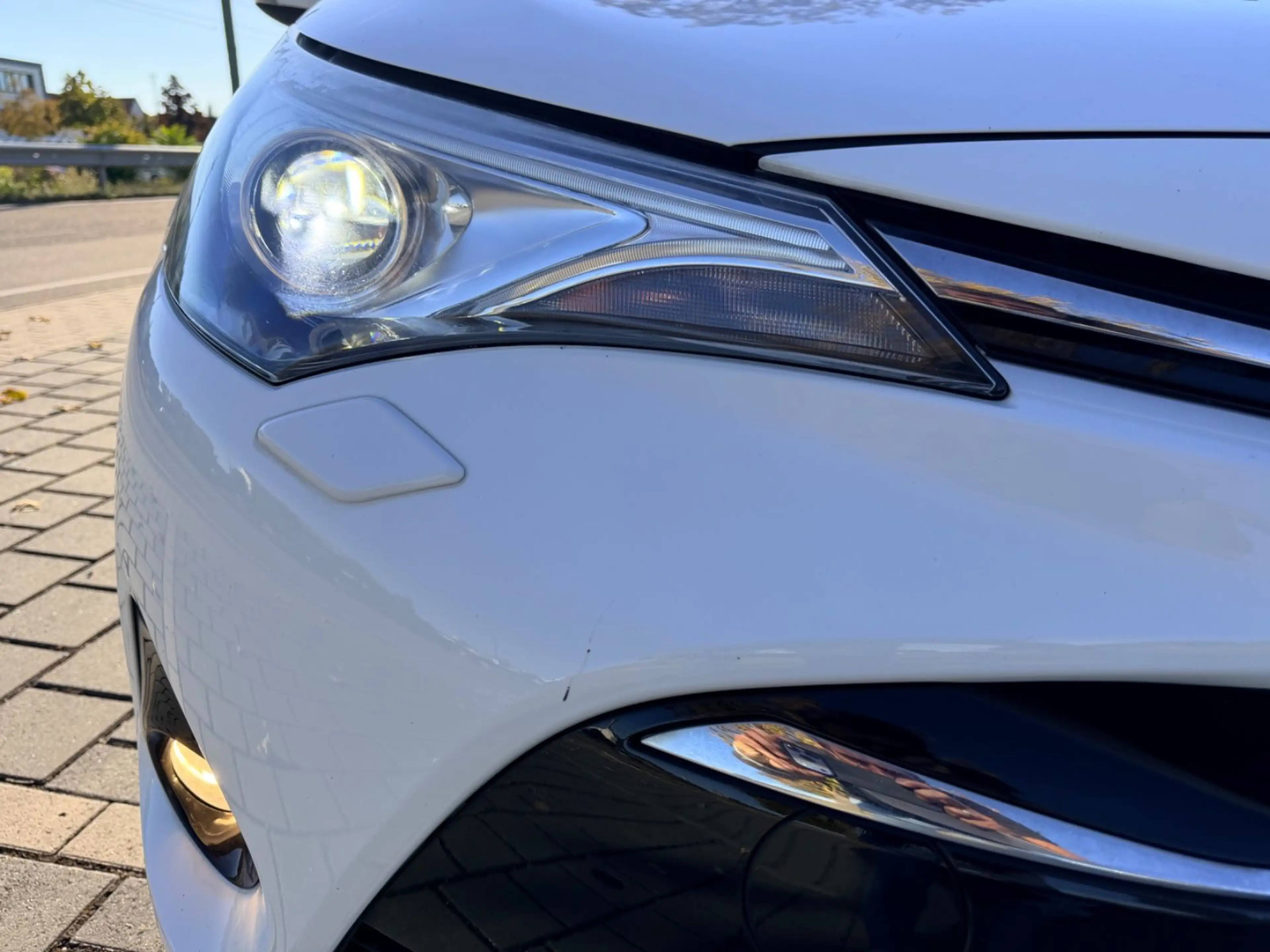 Toyota Avensis Touring Sports Team D — photo 14