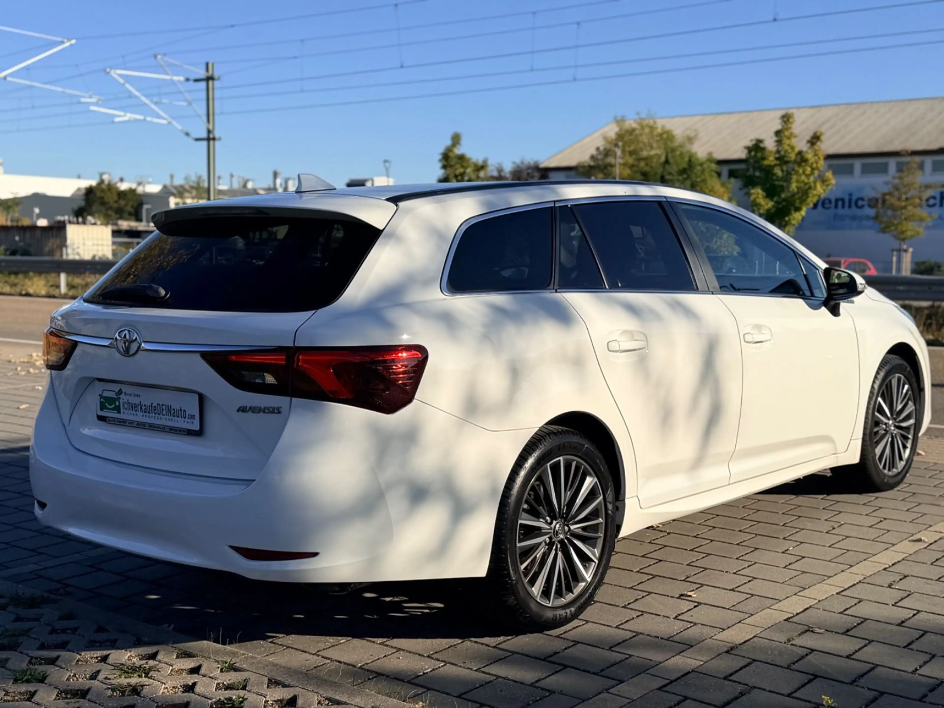 Toyota Avensis Touring Sports Team D — photo 21