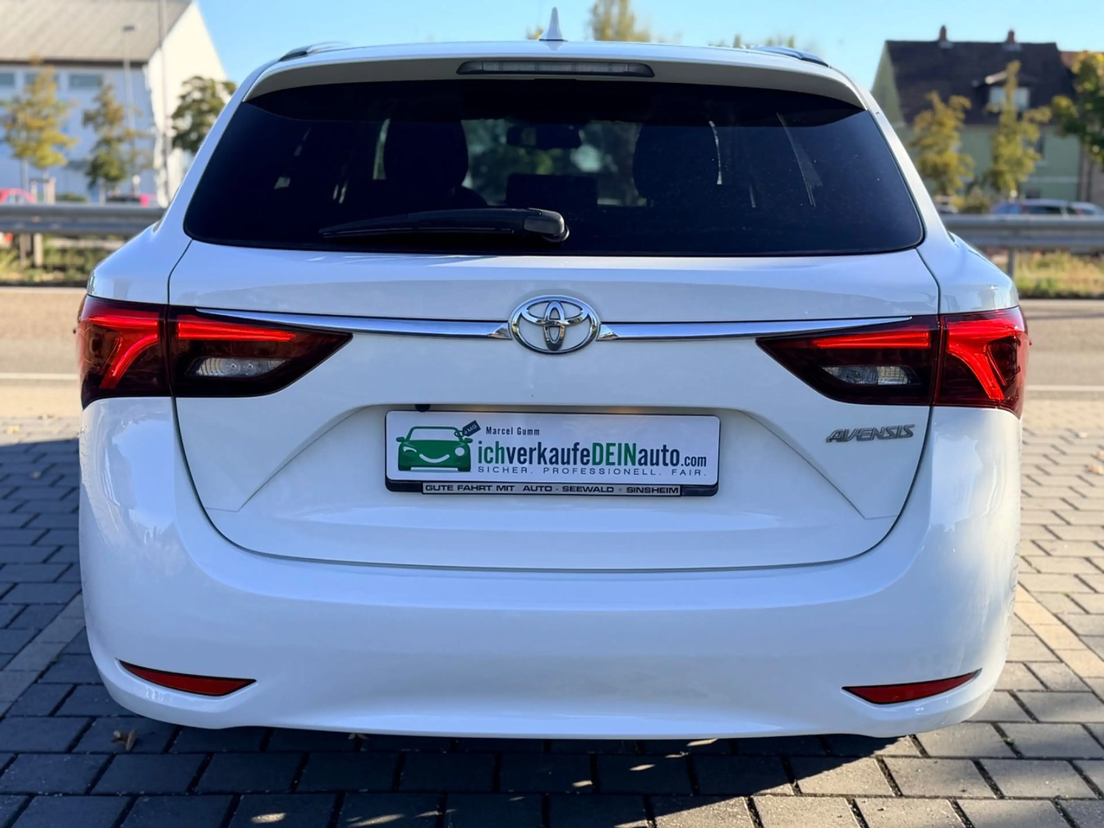 Toyota Avensis Touring Sports Team D — photo 19