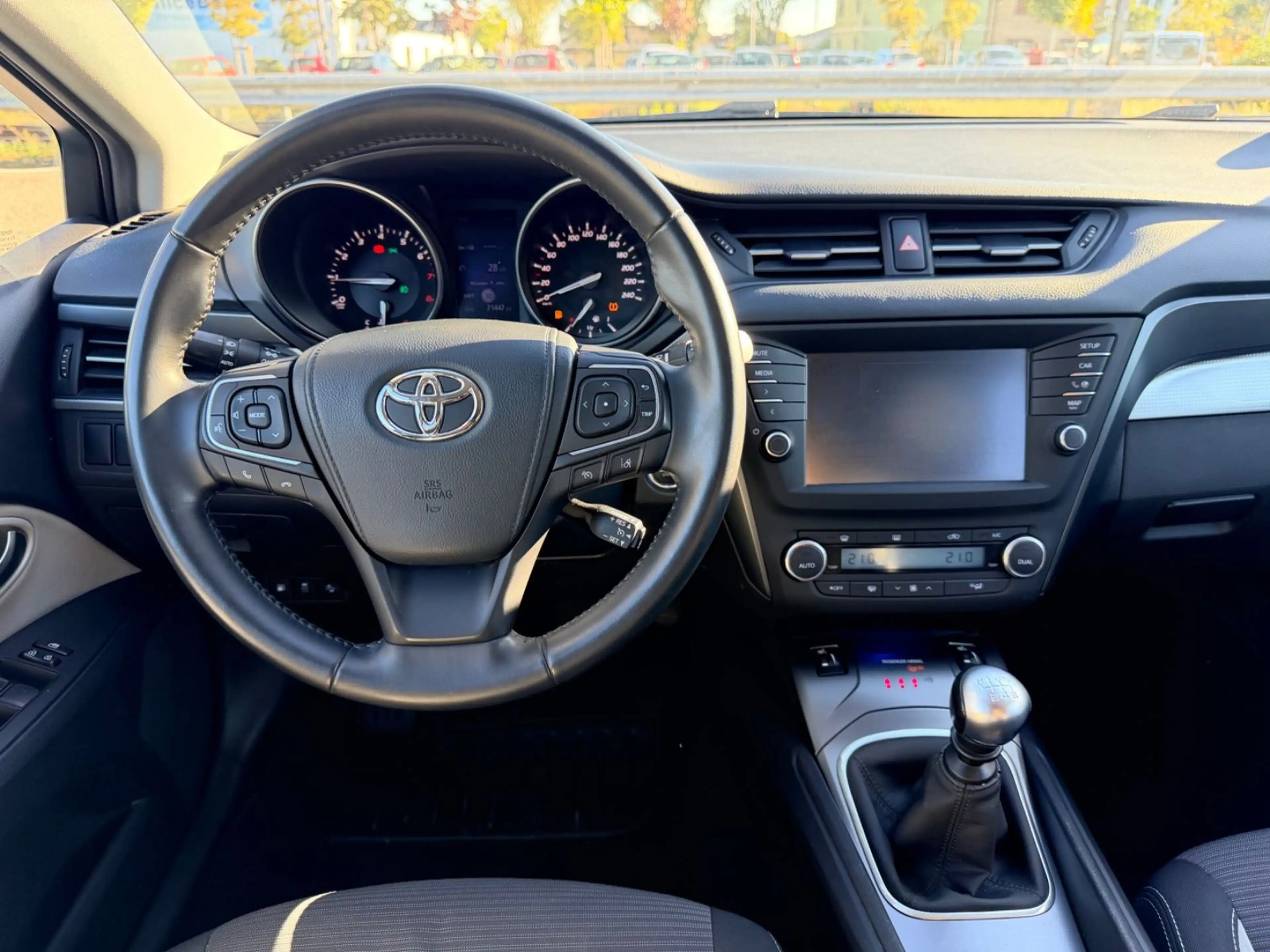 Toyota Avensis Touring Sports Team D — photo 28
