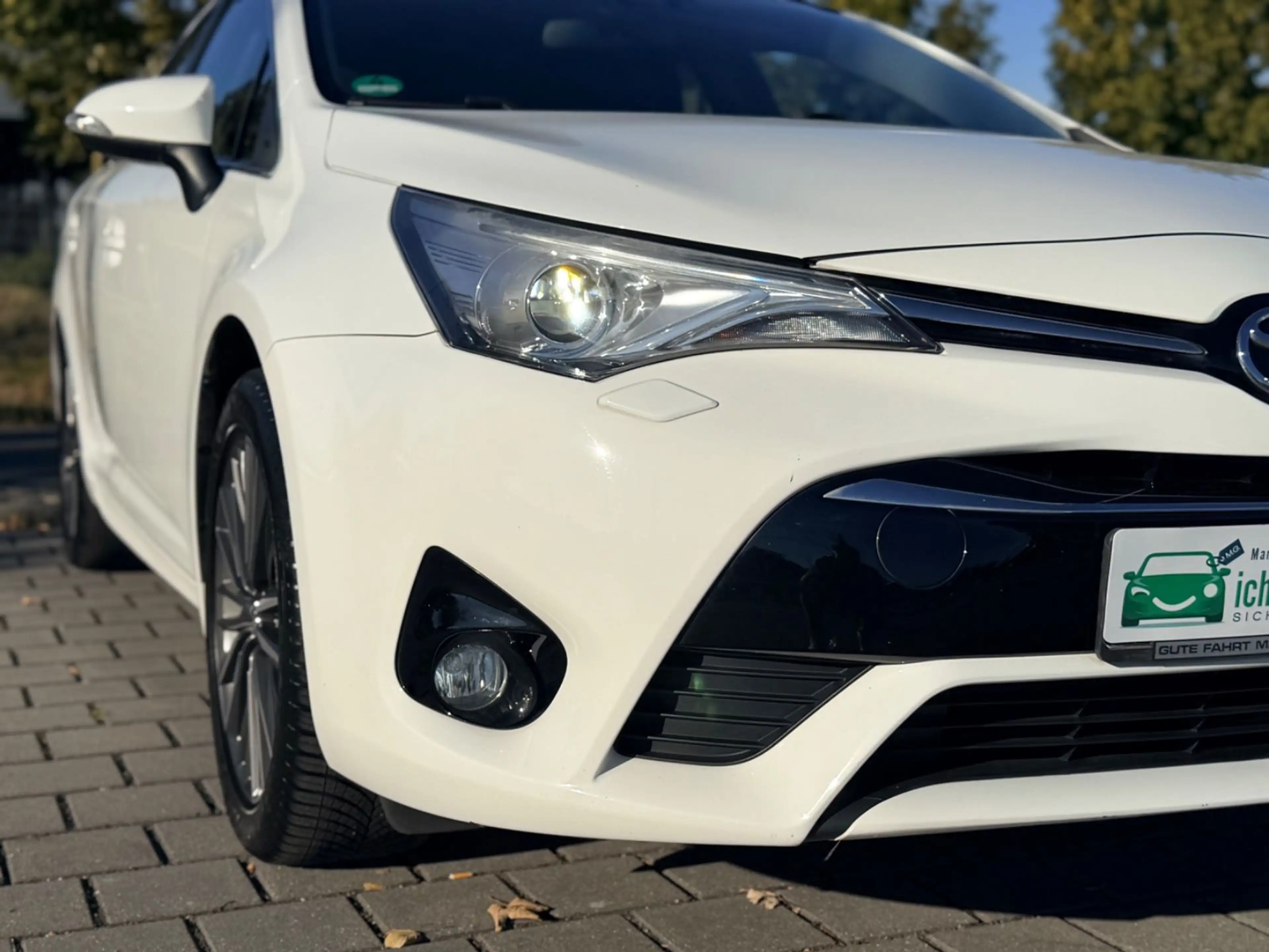 Toyota Avensis Touring Sports Team D — photo 8