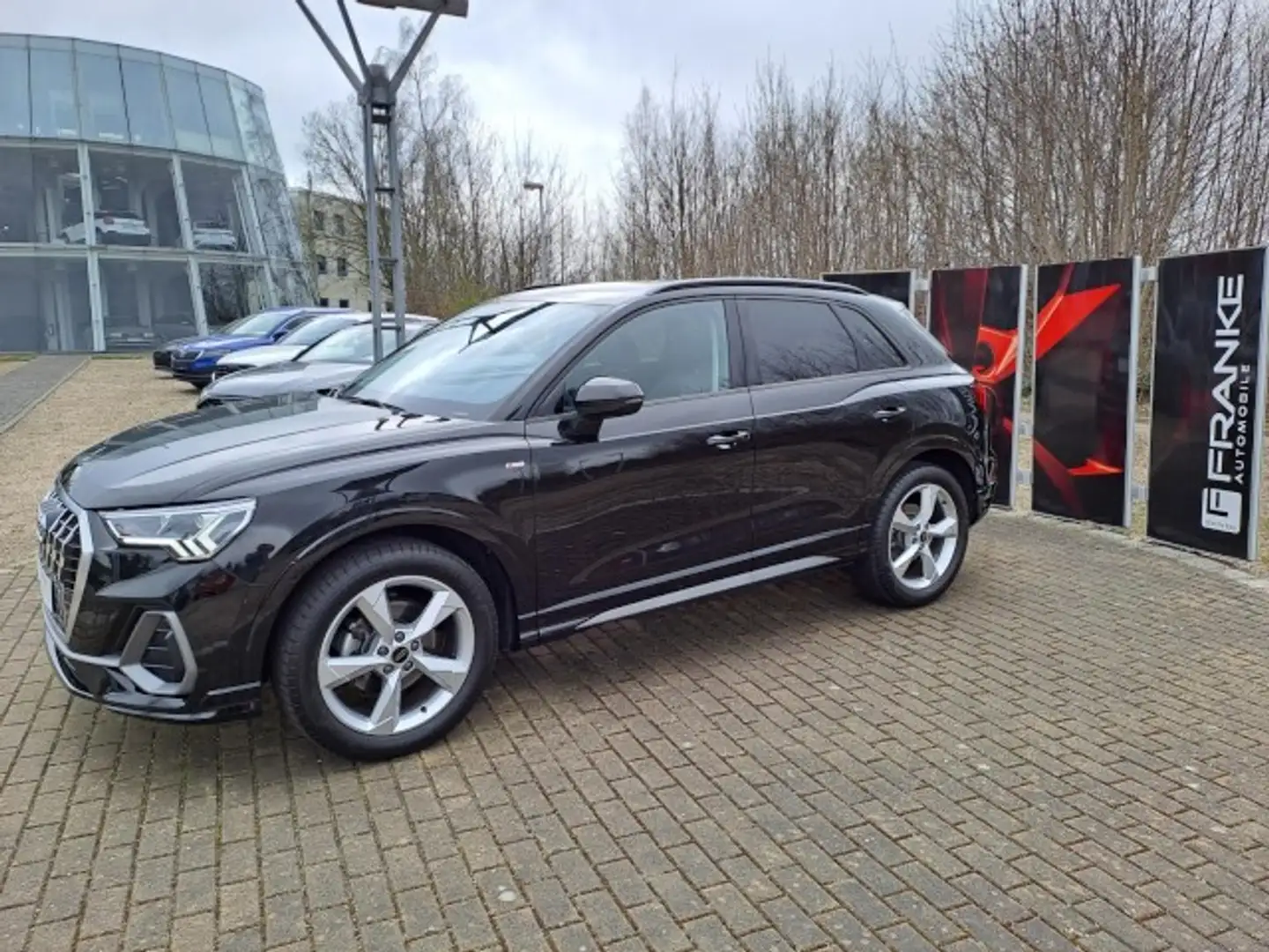 Audi Q3 S line 35 TFSI s-tronic LED*NAVI*KAMERA Klima Negro - 2