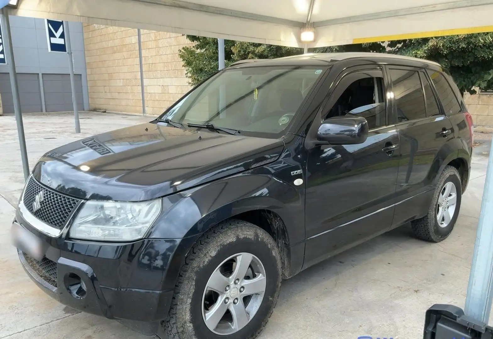 Suzuki Grand Vitara 1.9 DDiS 4X4 Noir - 1