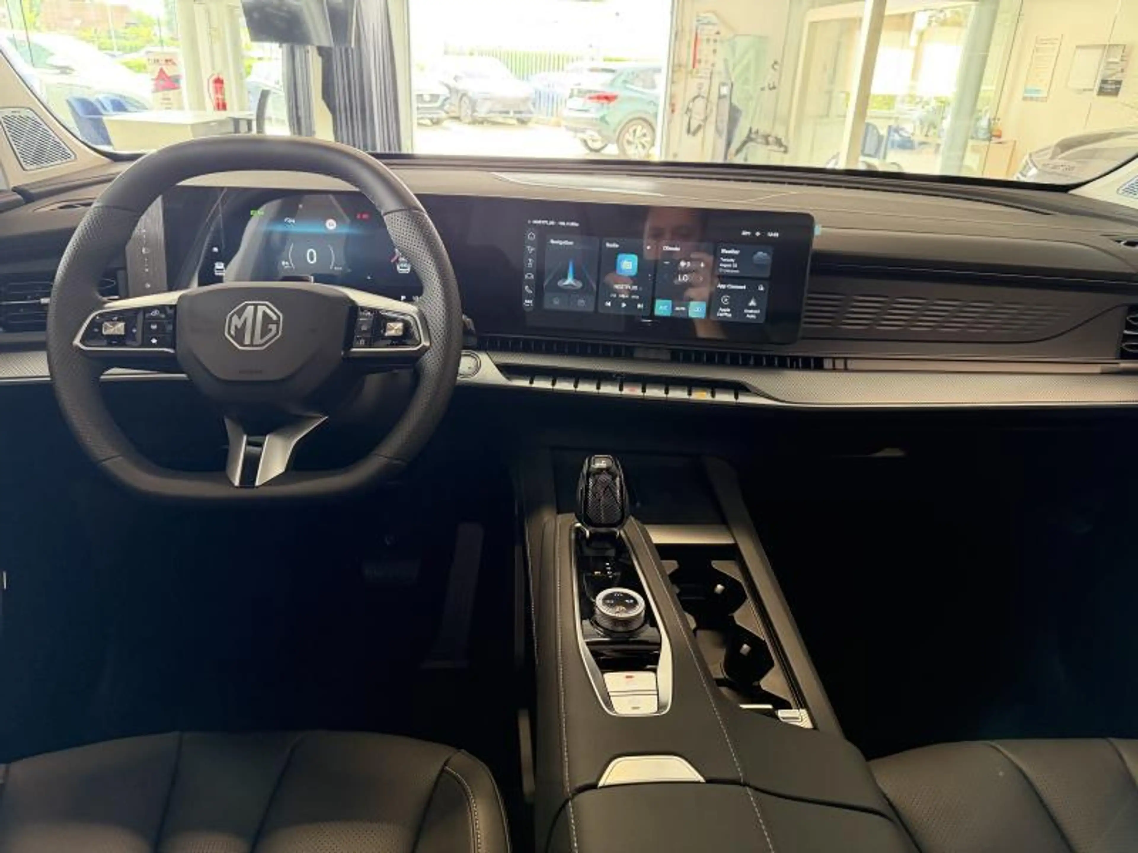 MG MGS9 1.5T-GDi 7ZIT Premium PHEV | FULL OPTION — photo 3